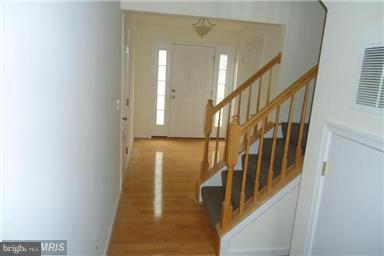 LAKELAND PLACE - Residential Lease