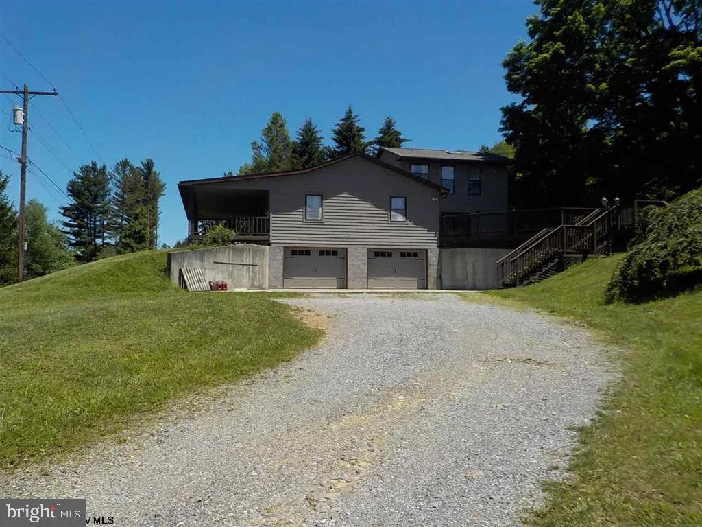 6576 Parsons Road, Montrose, WV 26283