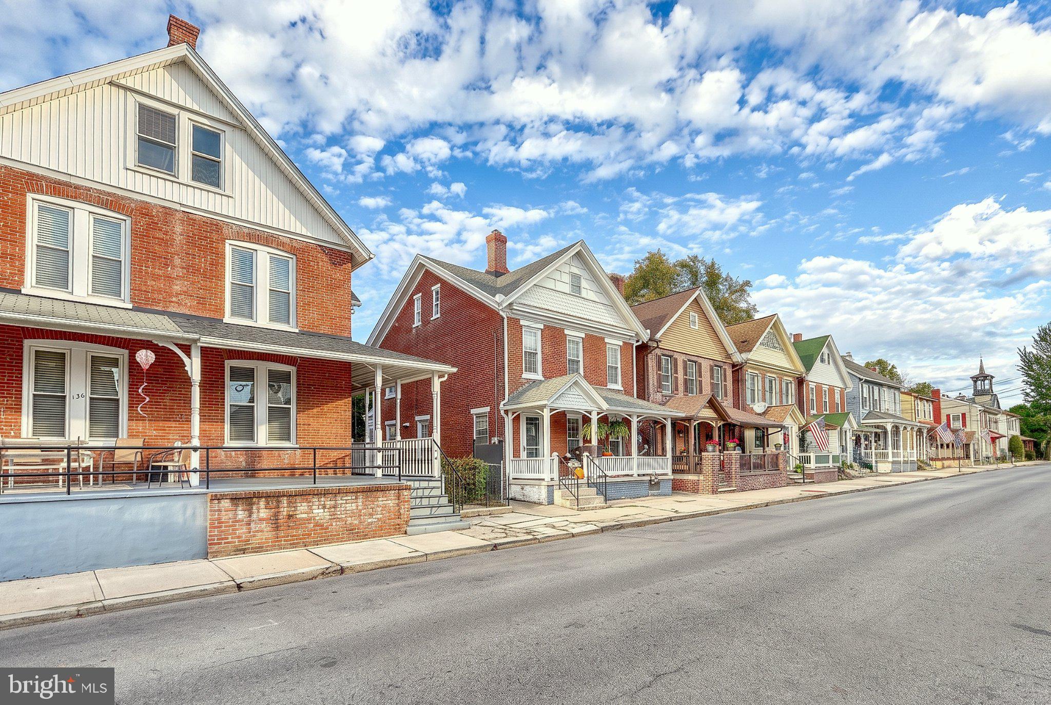 134 W WALNUT STREET