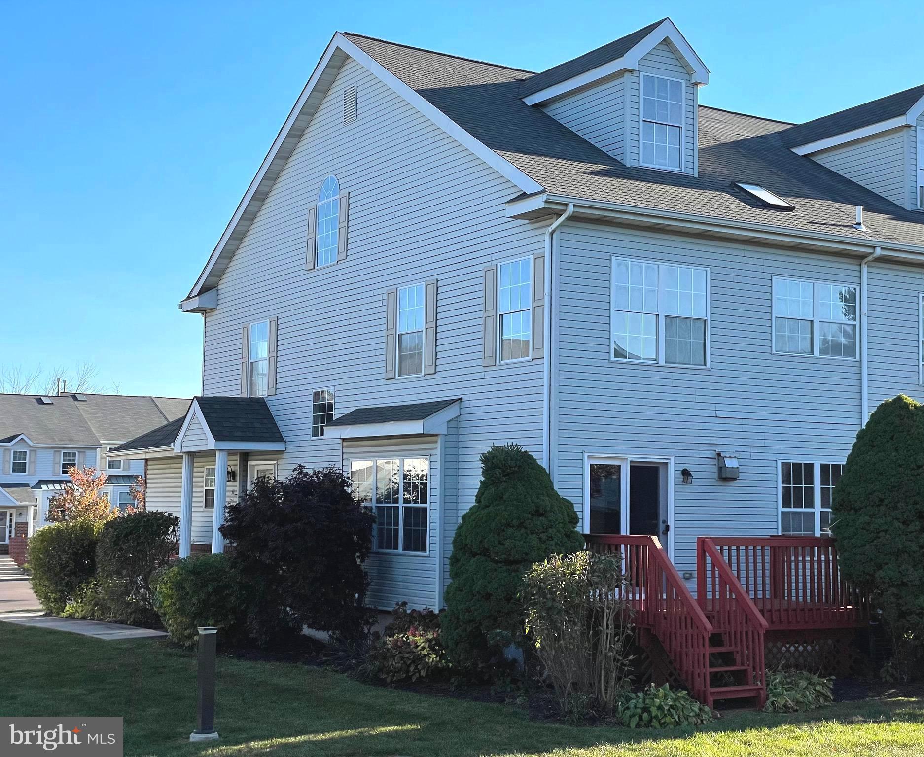 FOX RIDGE - Residential