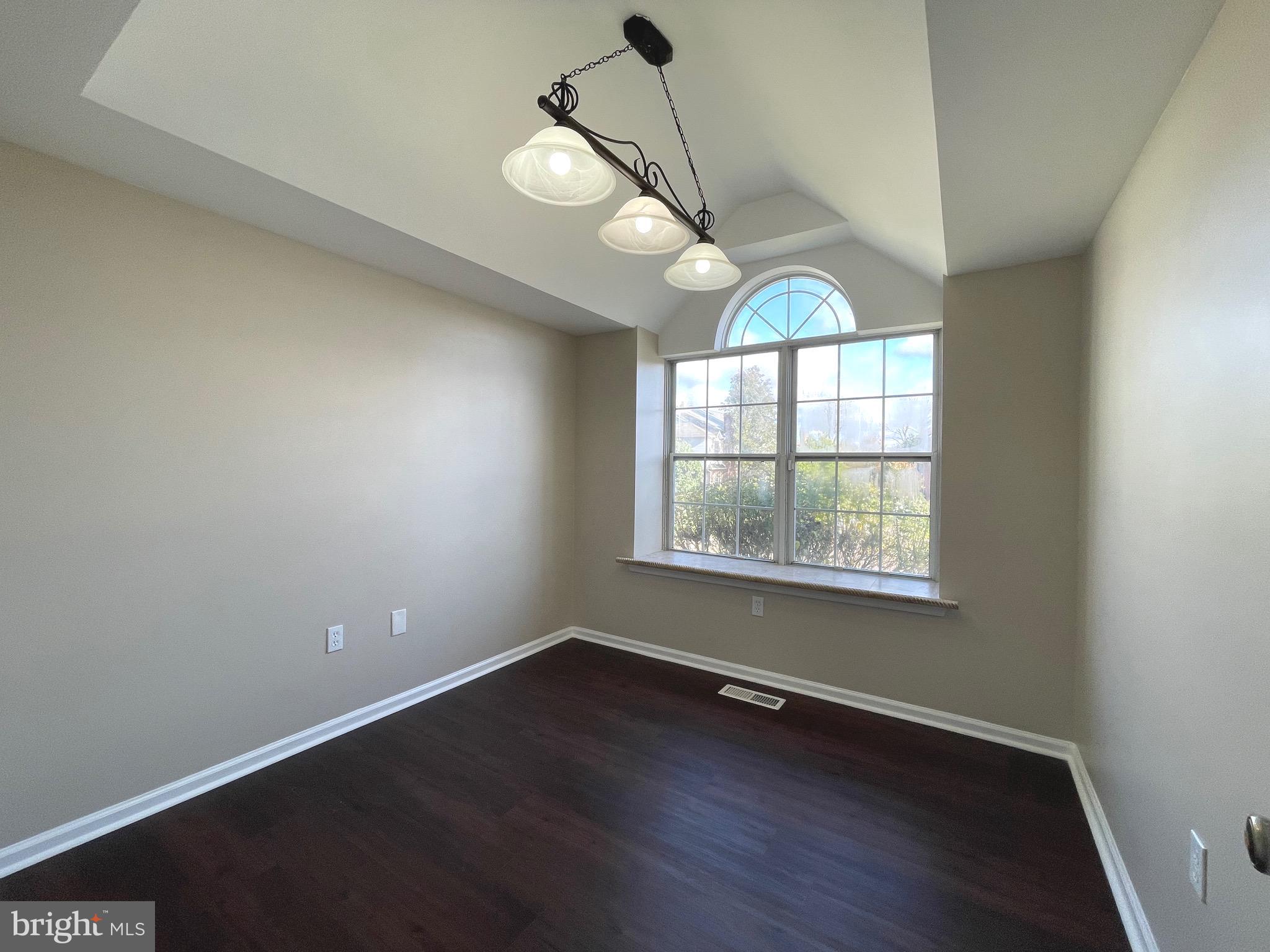 FOX RIDGE - Residential