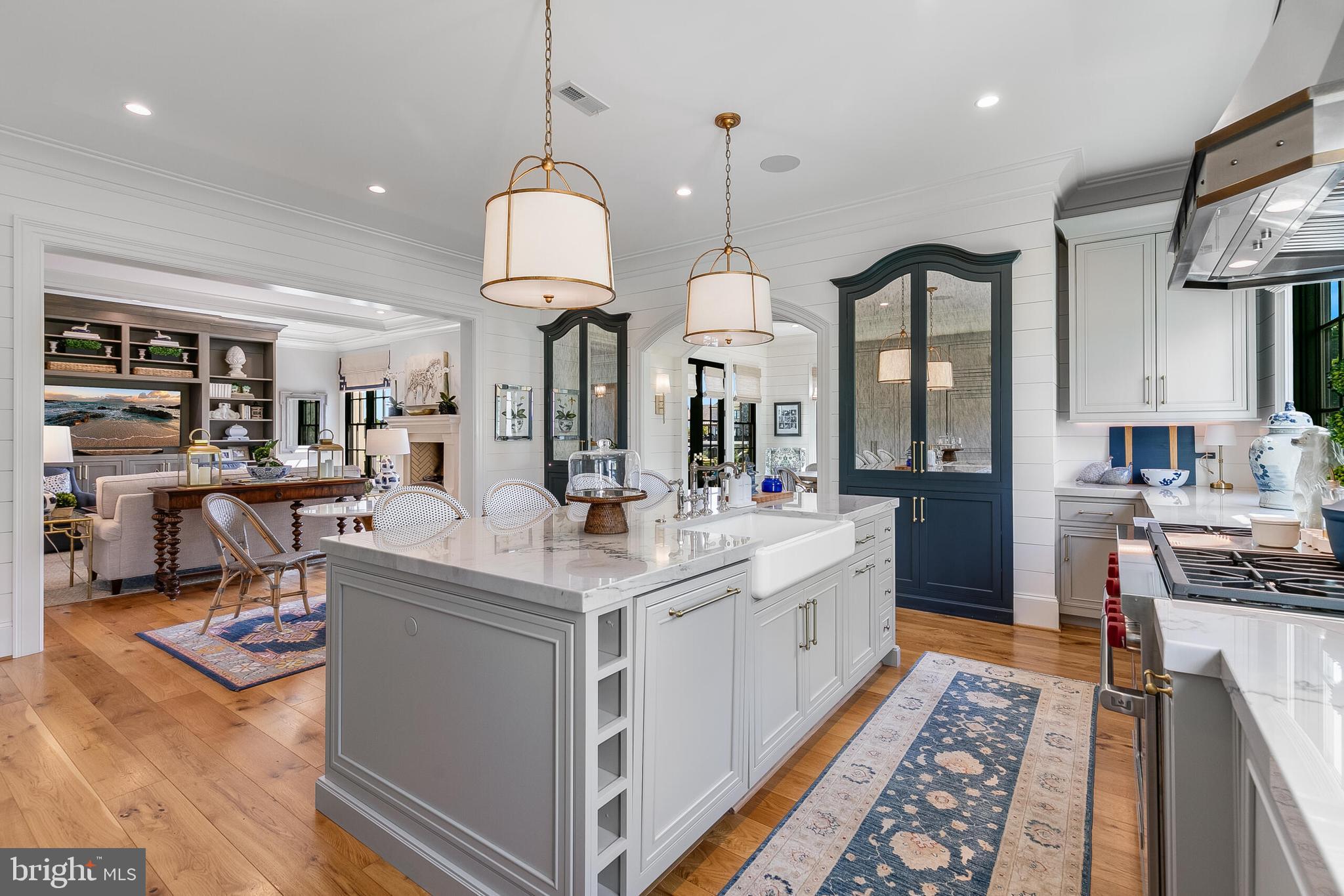 CREIGHTON FARMS - Residential