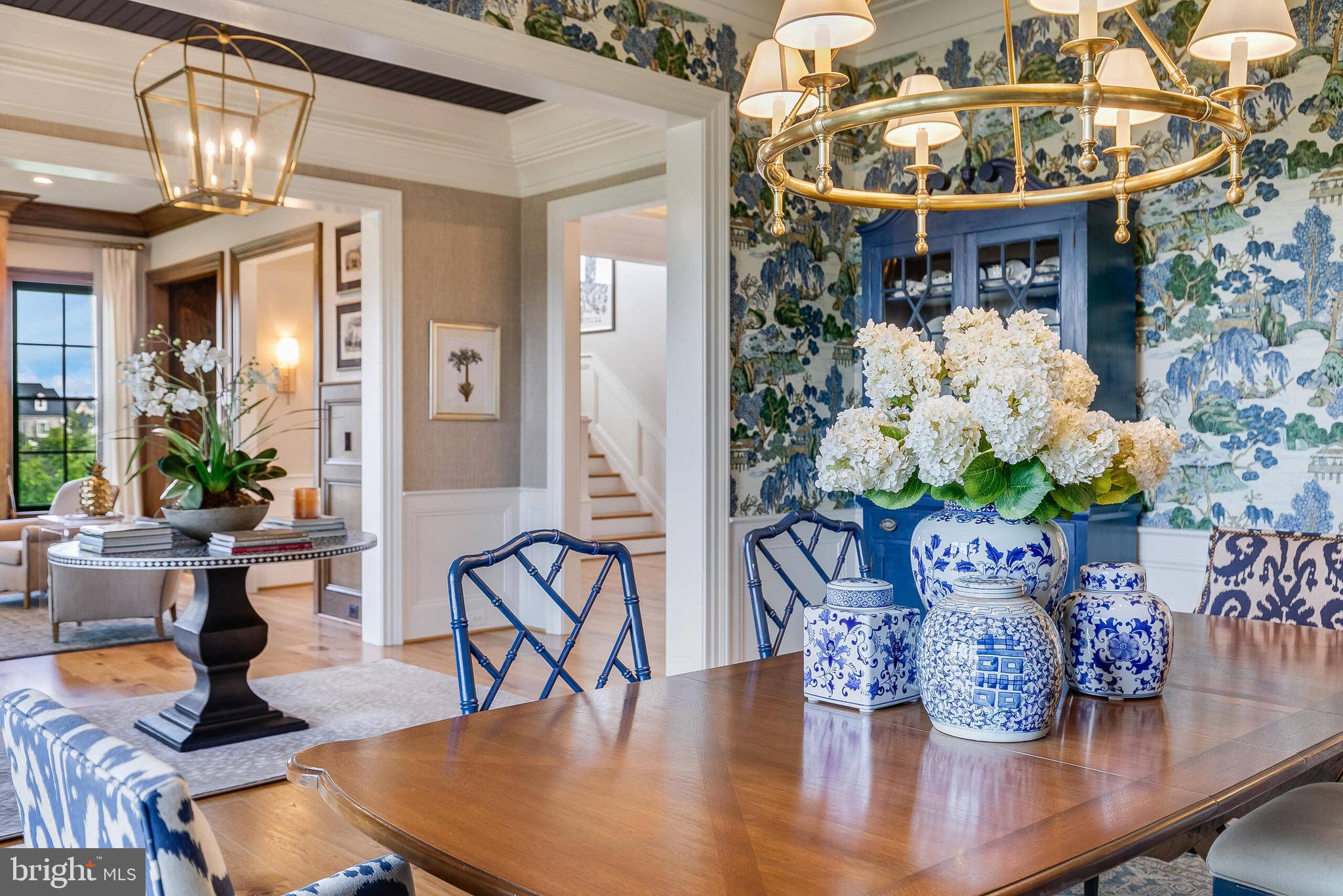 CREIGHTON FARMS - Residential