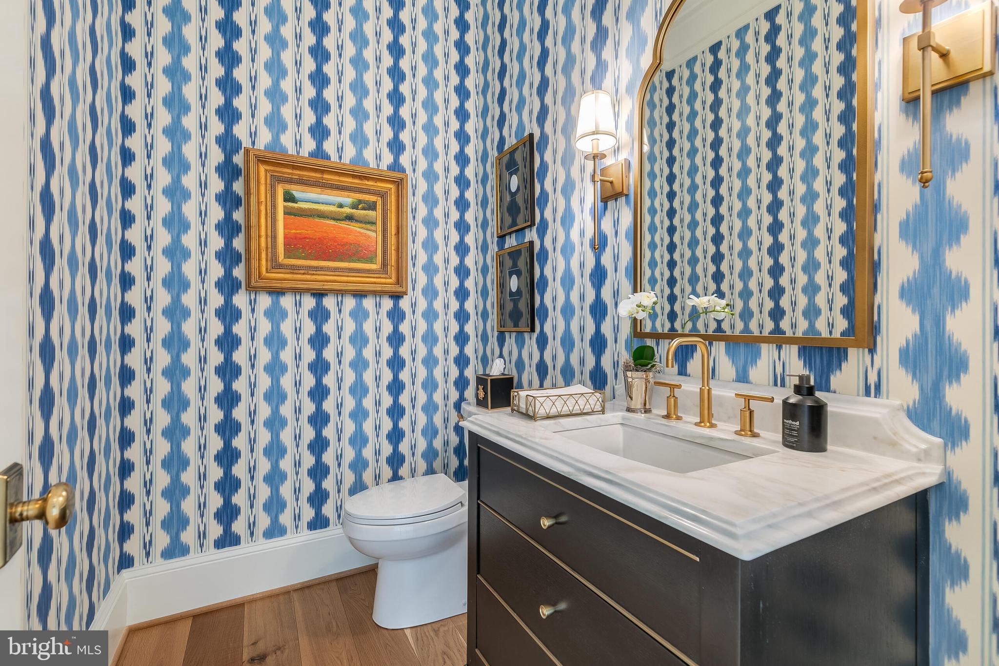 CREIGHTON FARMS - Residential