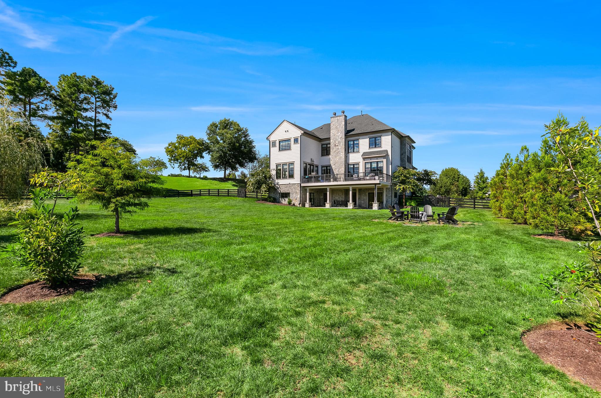 CREIGHTON FARMS - Residential