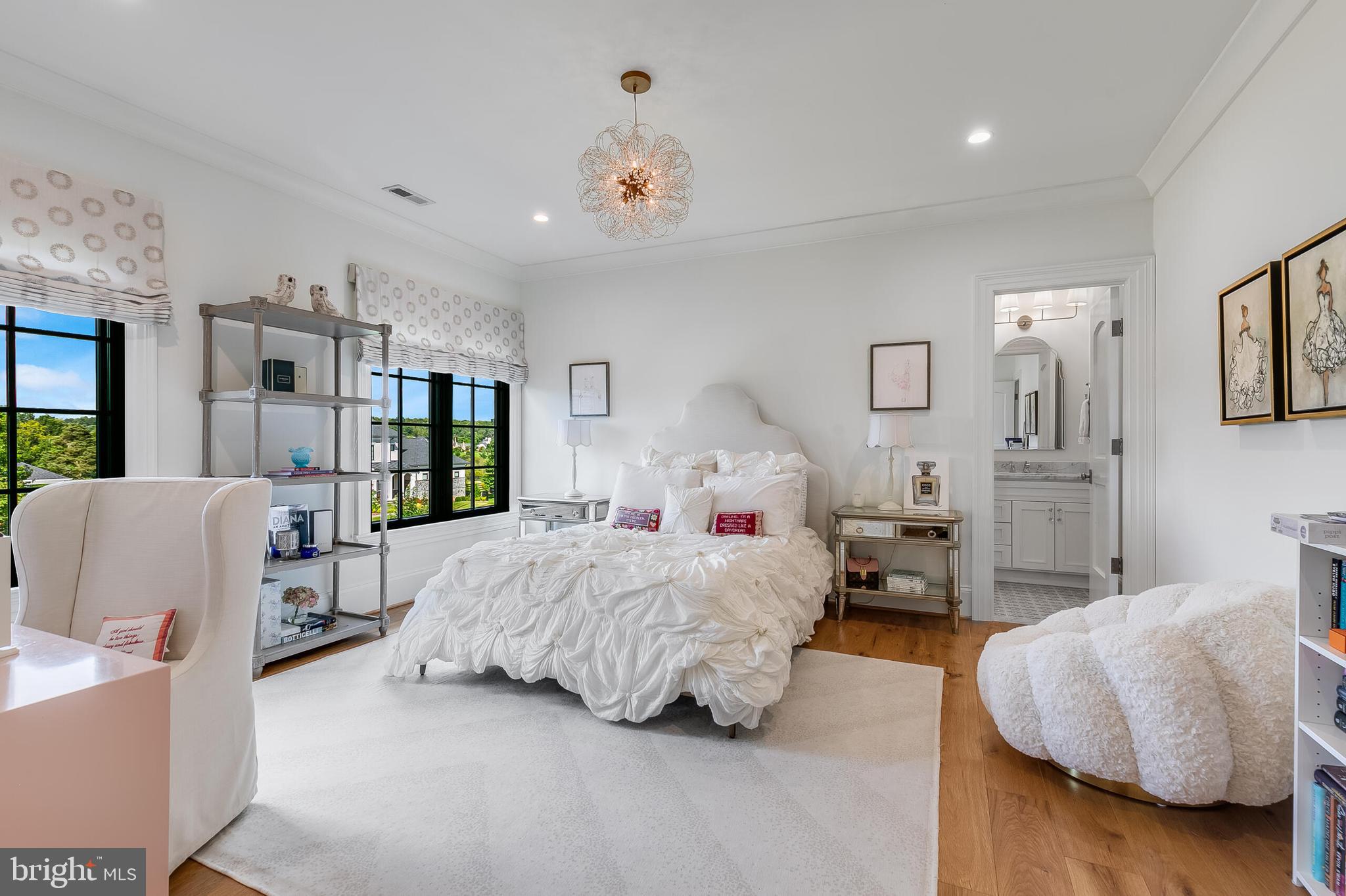 CREIGHTON FARMS - Residential