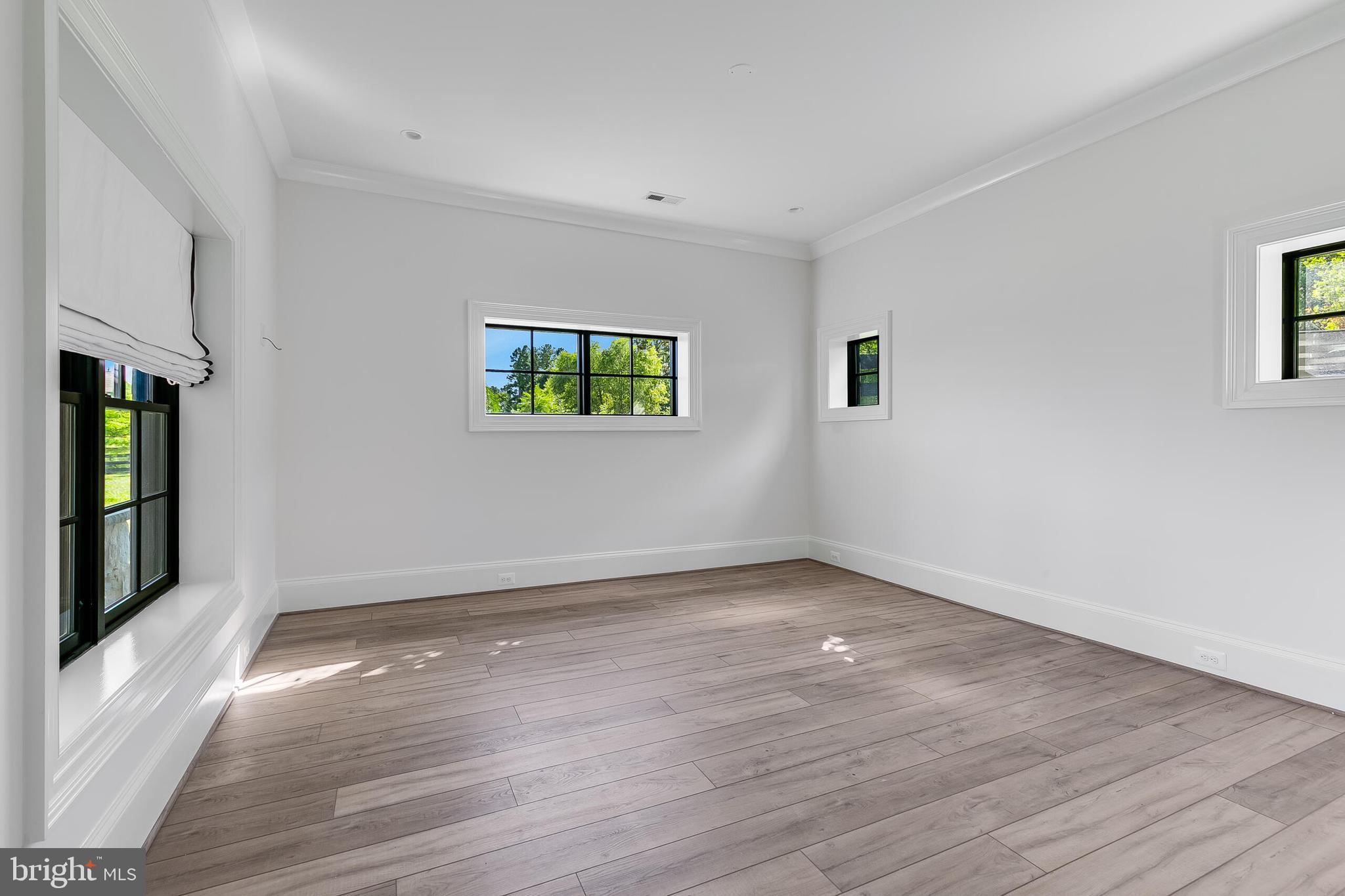 CREIGHTON FARMS - Residential