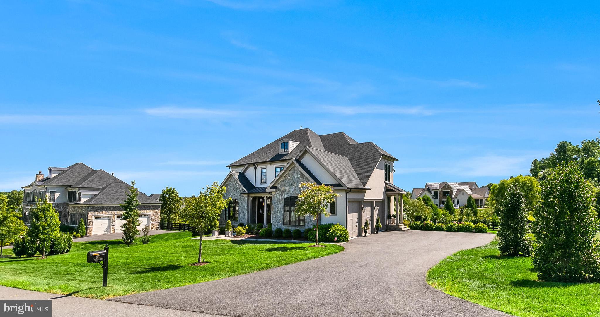 CREIGHTON FARMS - Residential