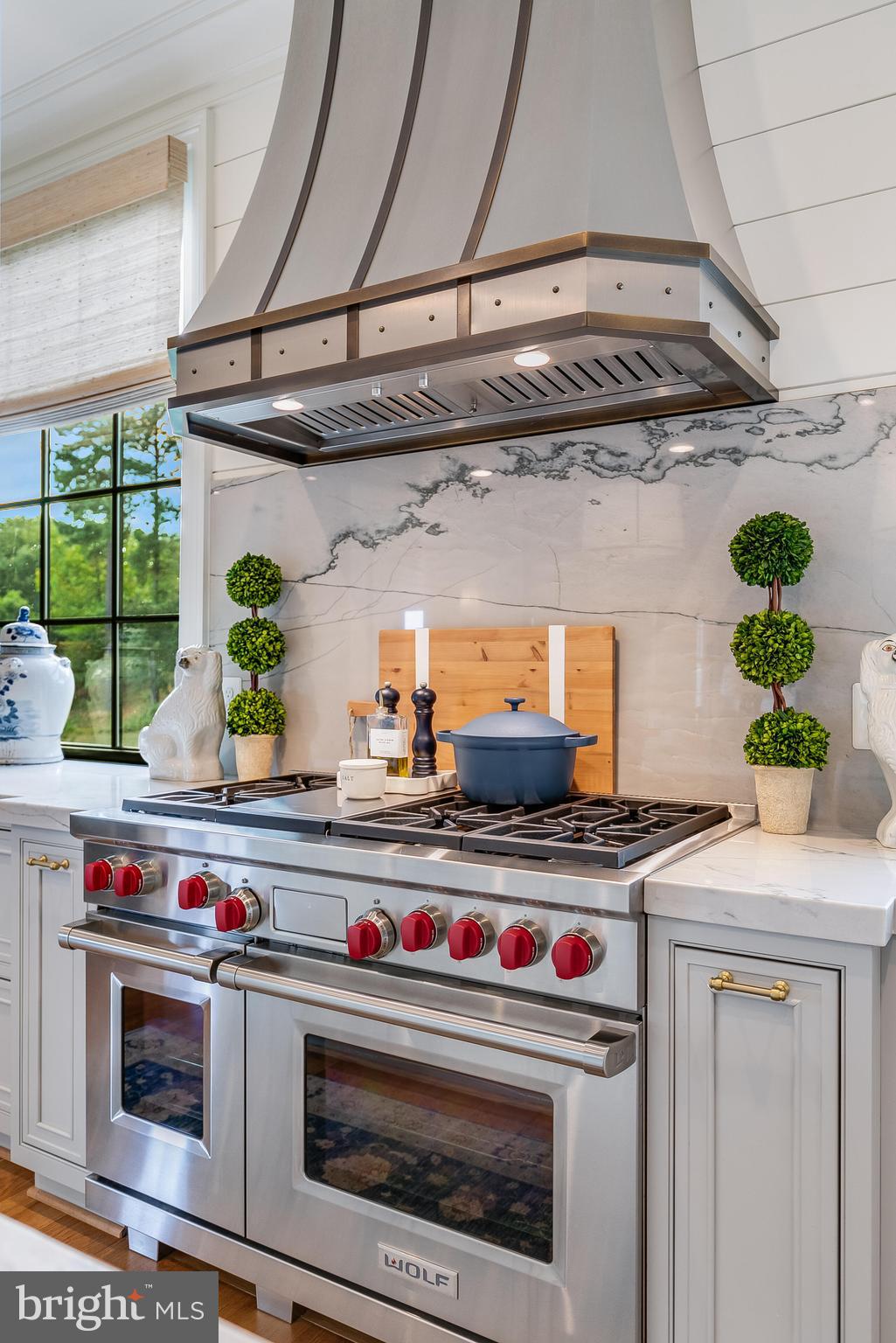 CREIGHTON FARMS - Residential