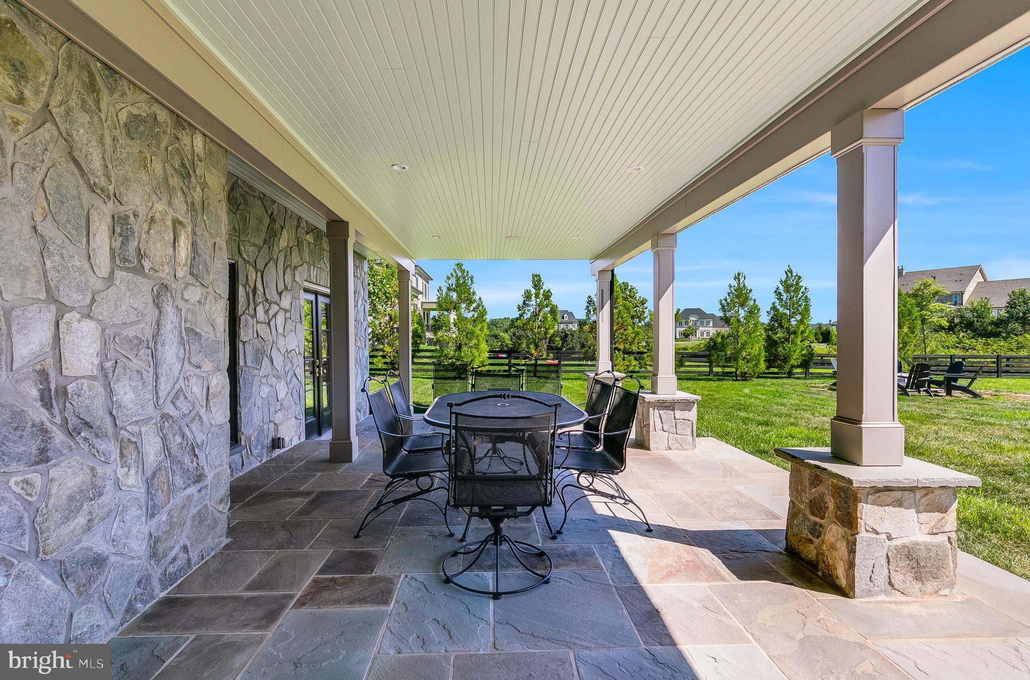 CREIGHTON FARMS - Residential