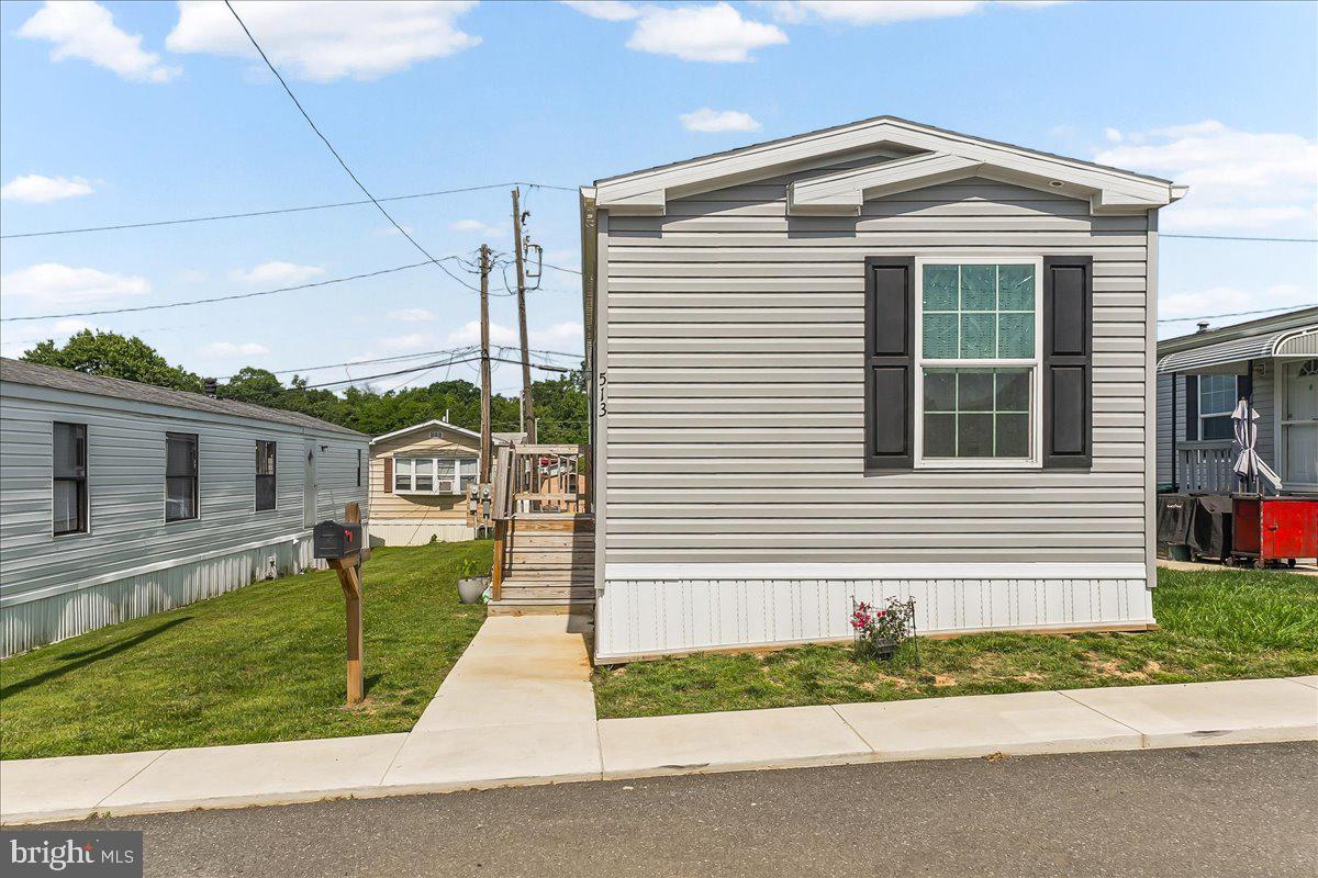 513 CANTER ROAD 128