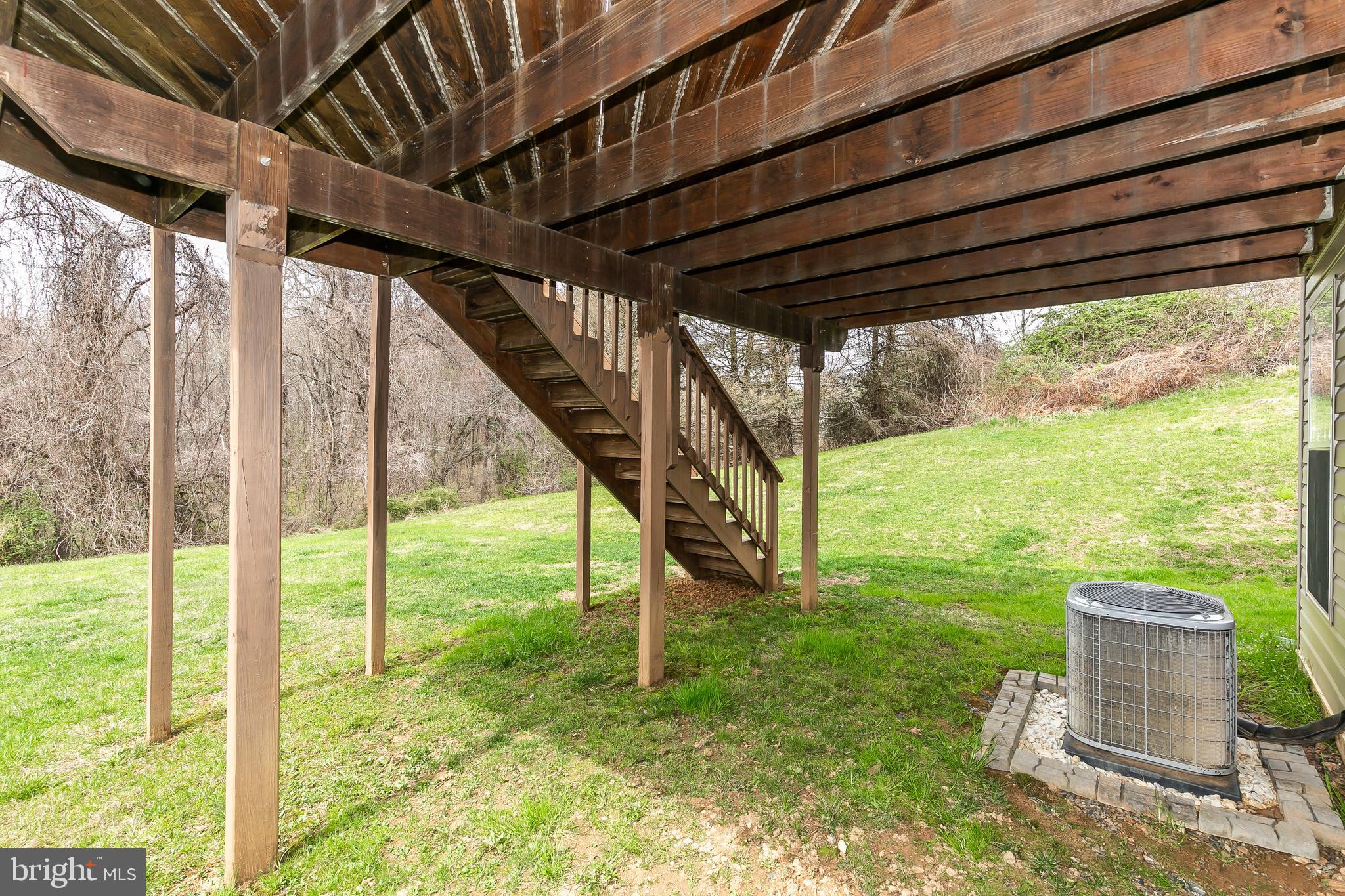 CONSTANT FRIENDSHIP - Residential