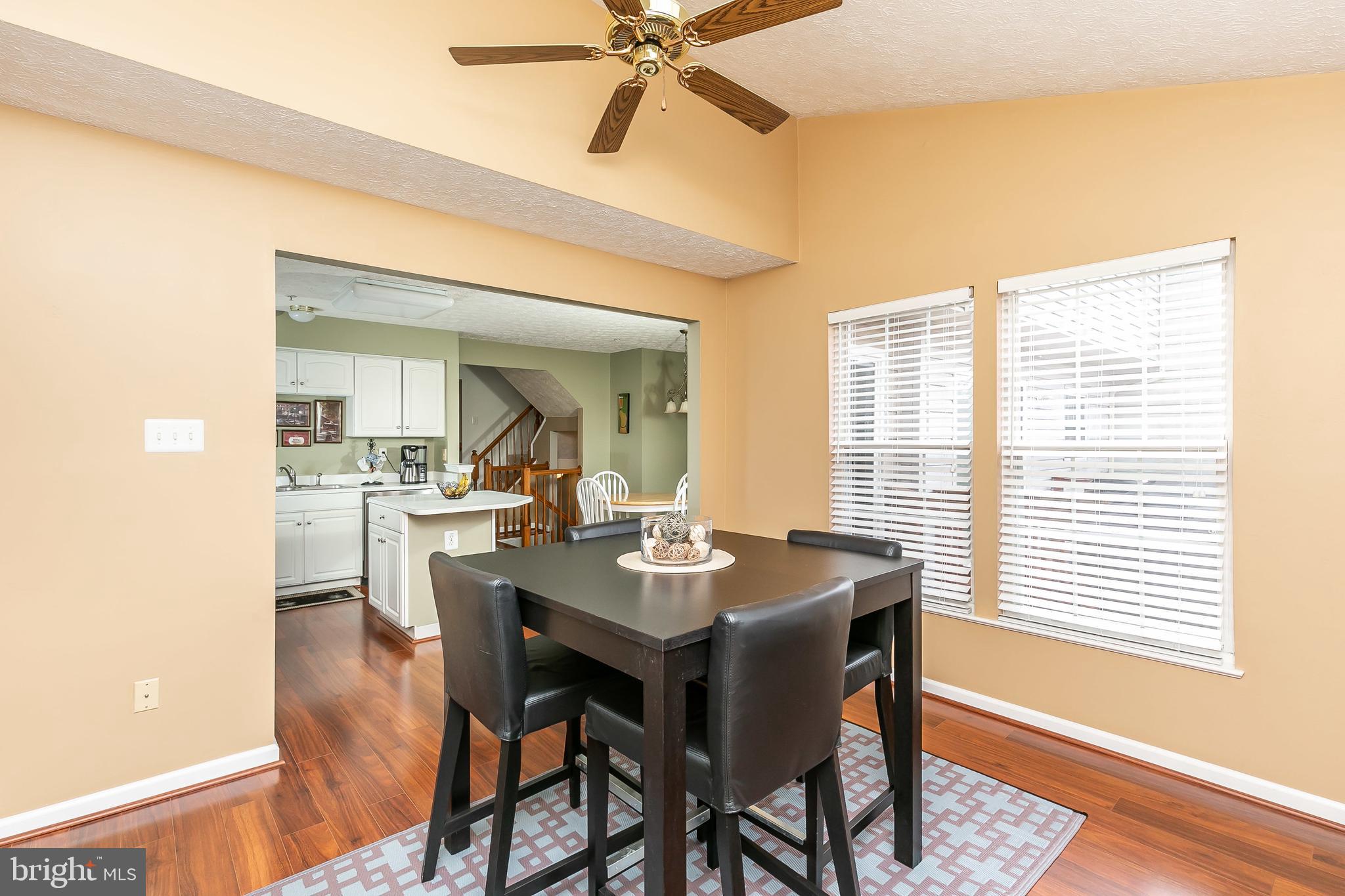 CONSTANT FRIENDSHIP - Residential