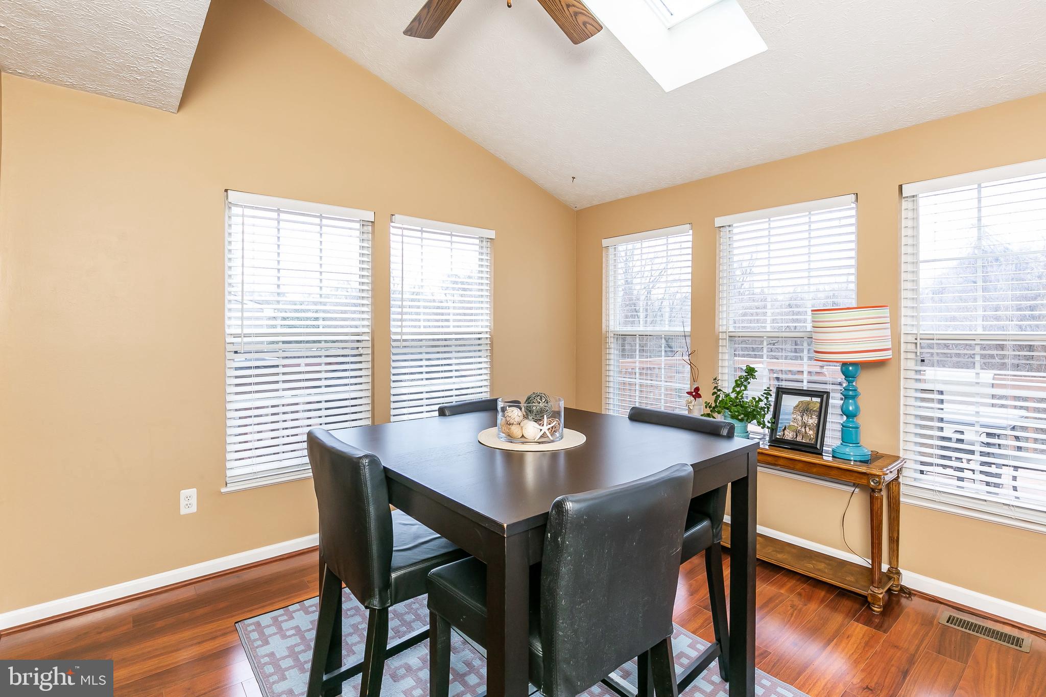 CONSTANT FRIENDSHIP - Residential