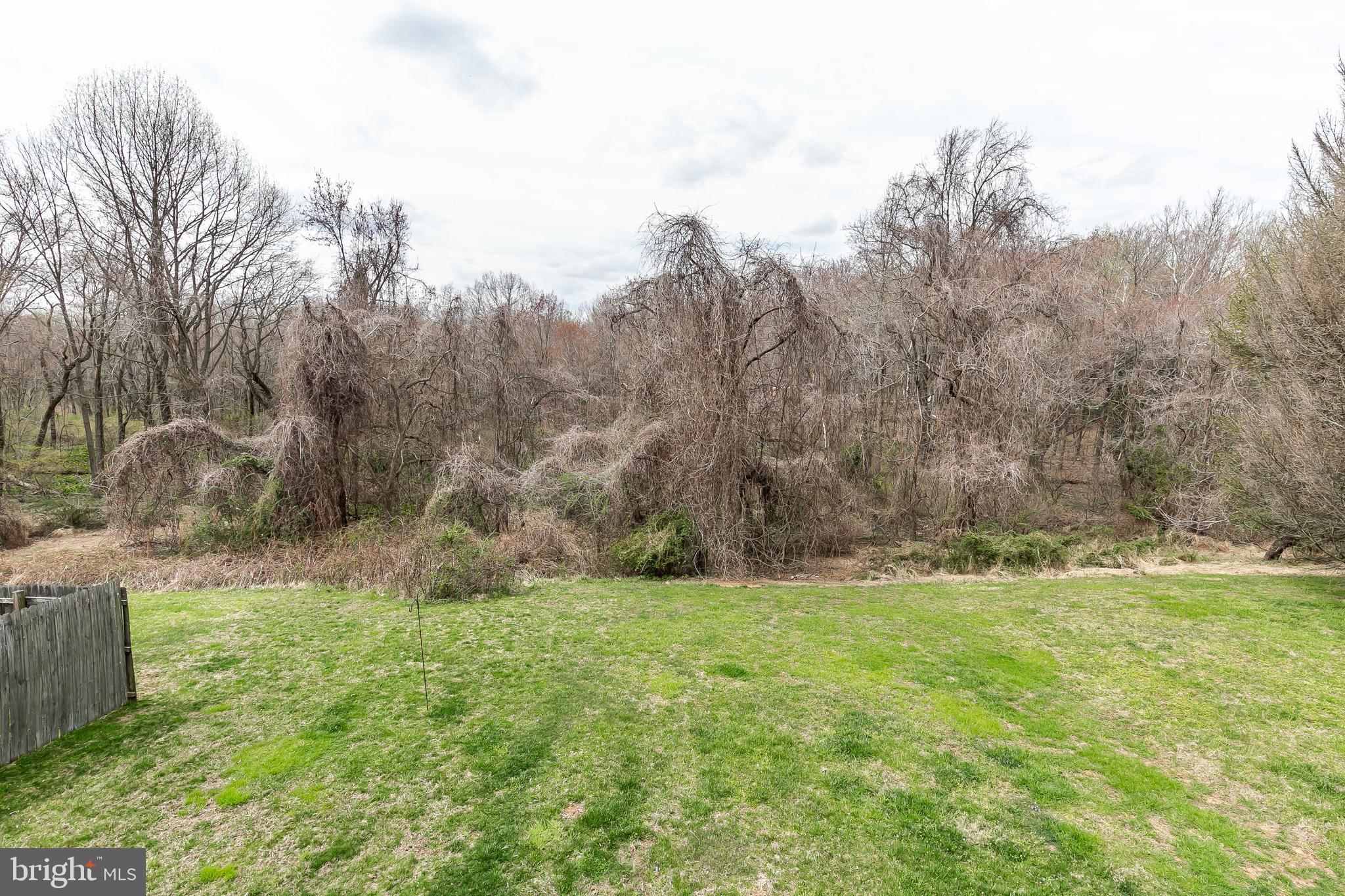 CONSTANT FRIENDSHIP - Residential