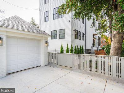 BURLEITH - Residential