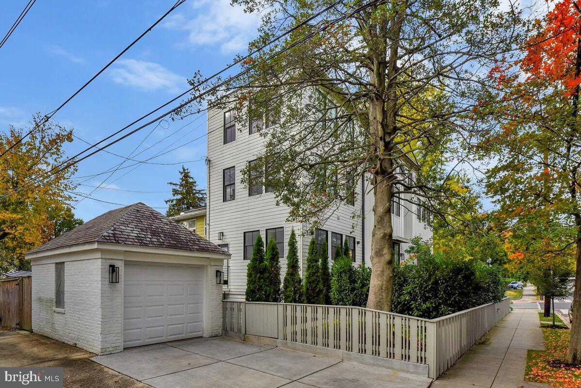 BURLEITH - Residential