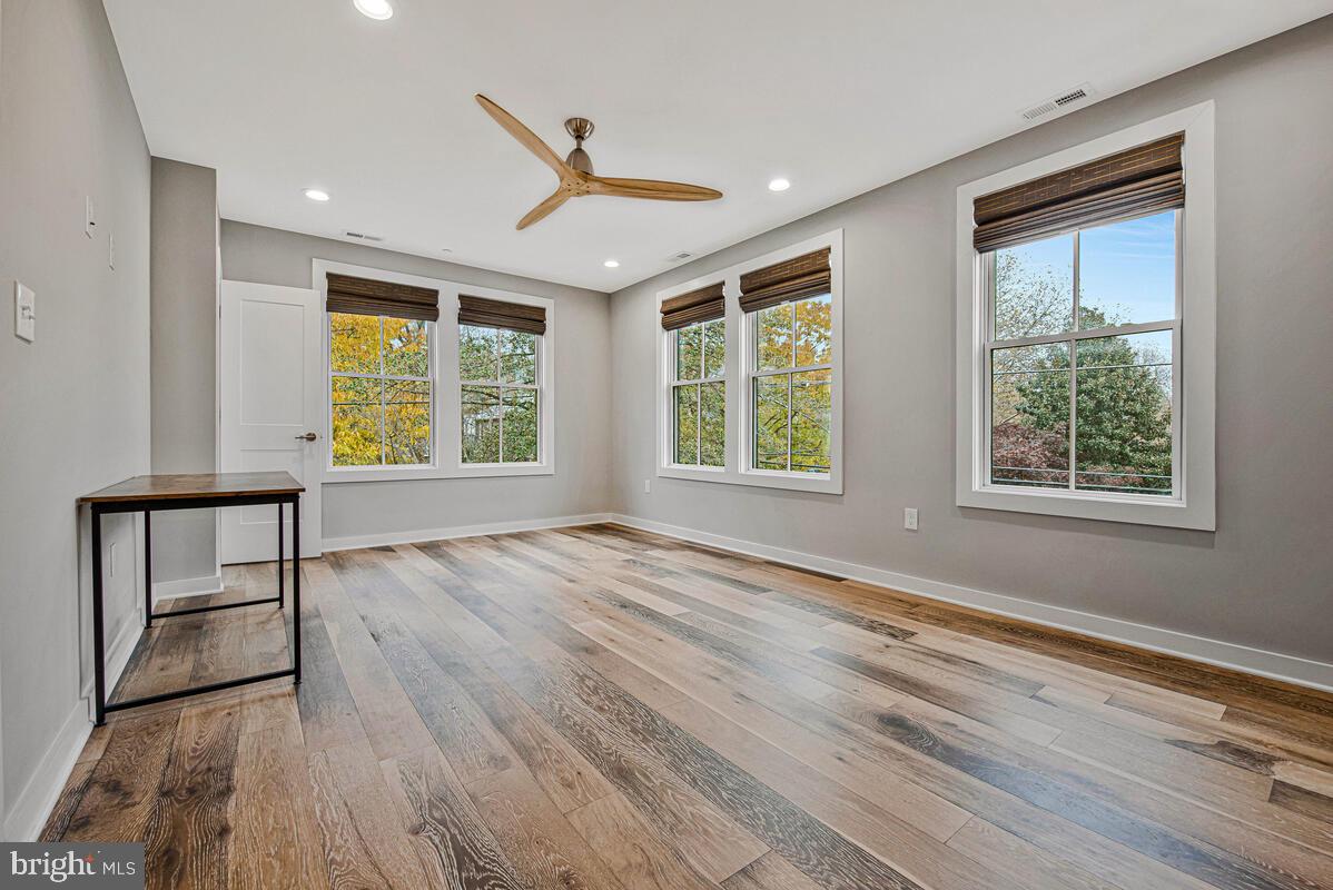 BURLEITH - Residential