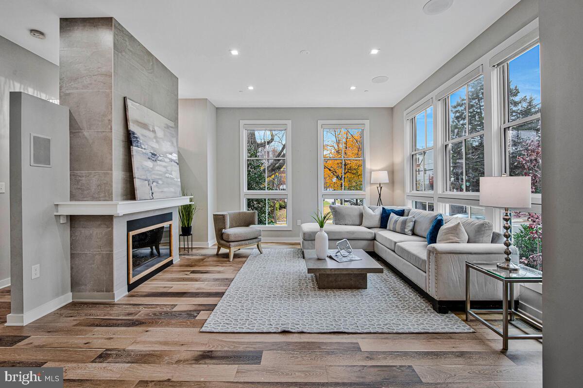 BURLEITH - Residential