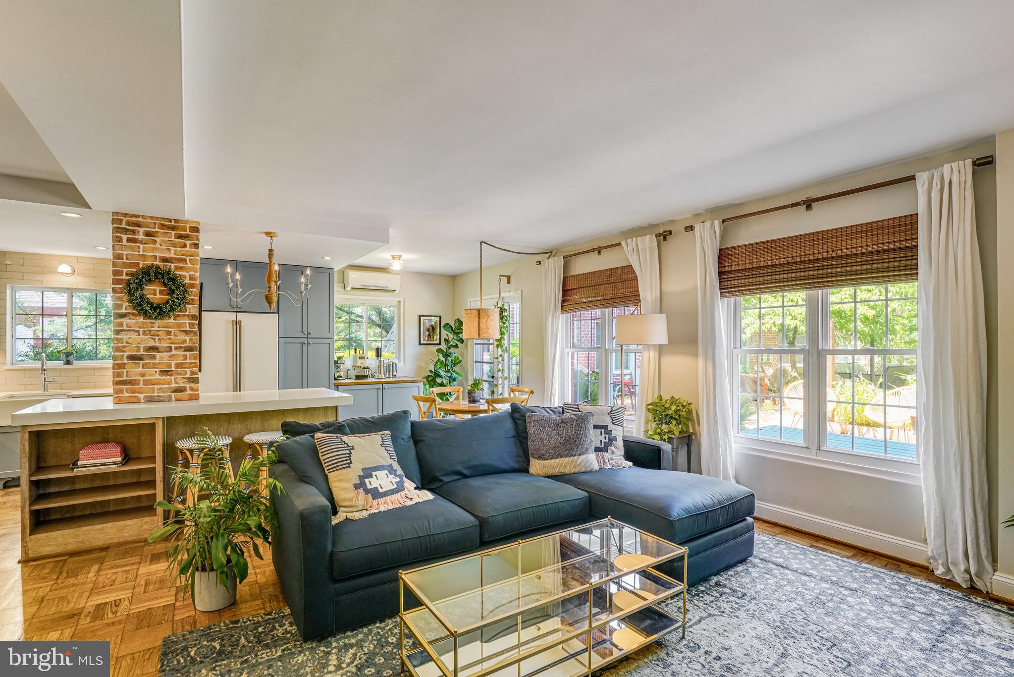 1653 MOUNT EAGLE PLACE