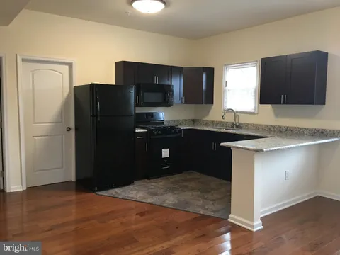 MLS: NJGL2054894