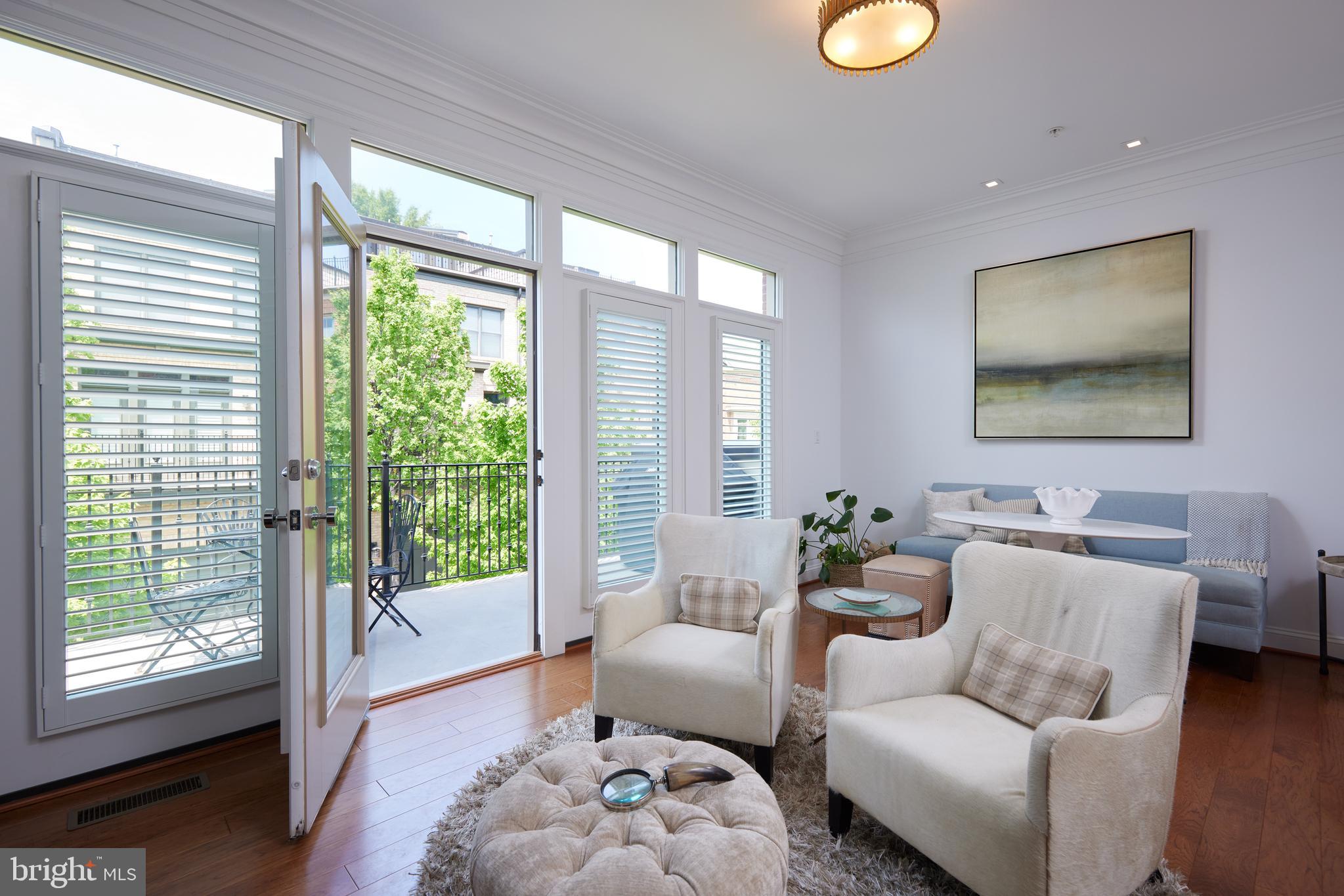 SYMPHONY PARK - Residential