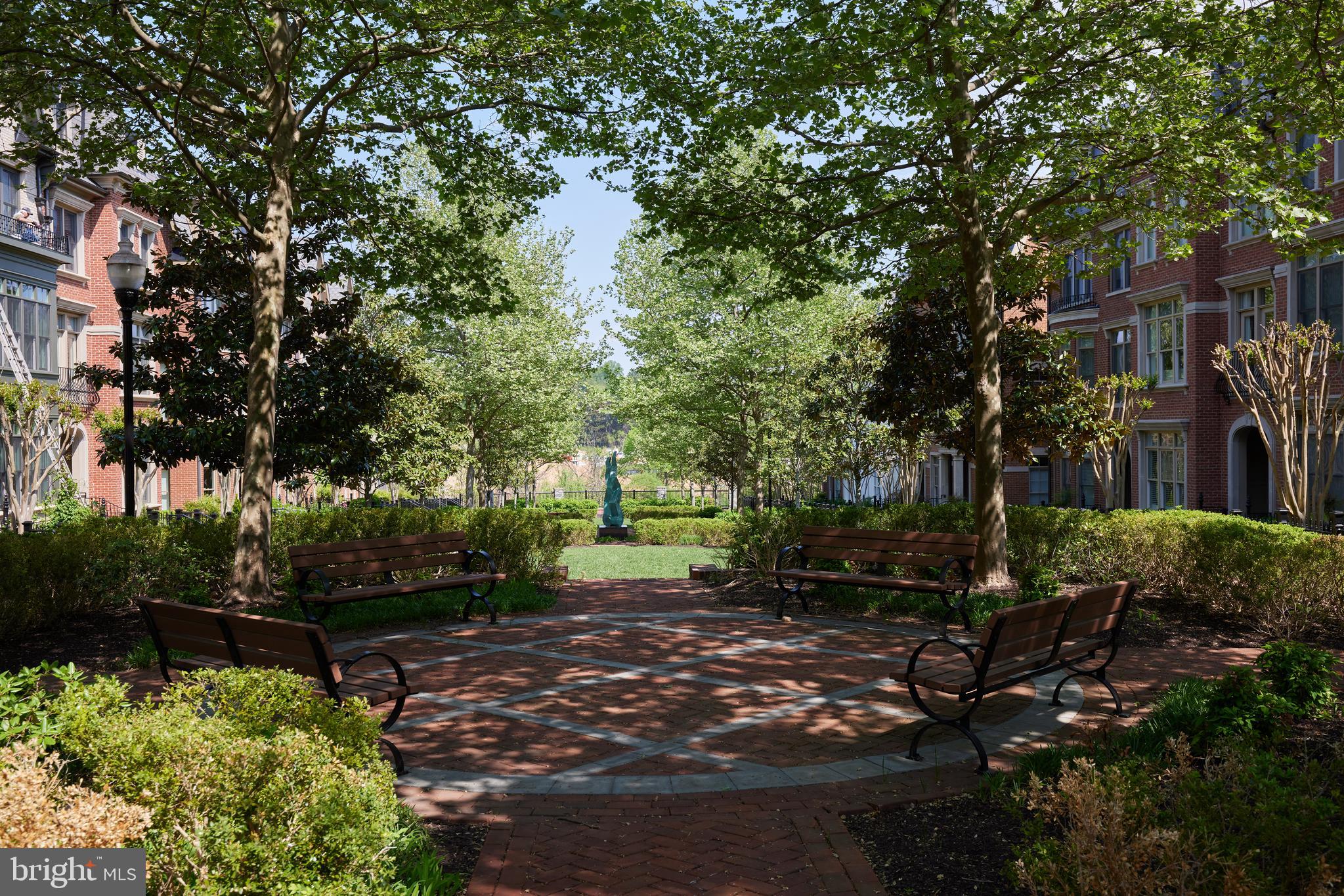 SYMPHONY PARK - Residential