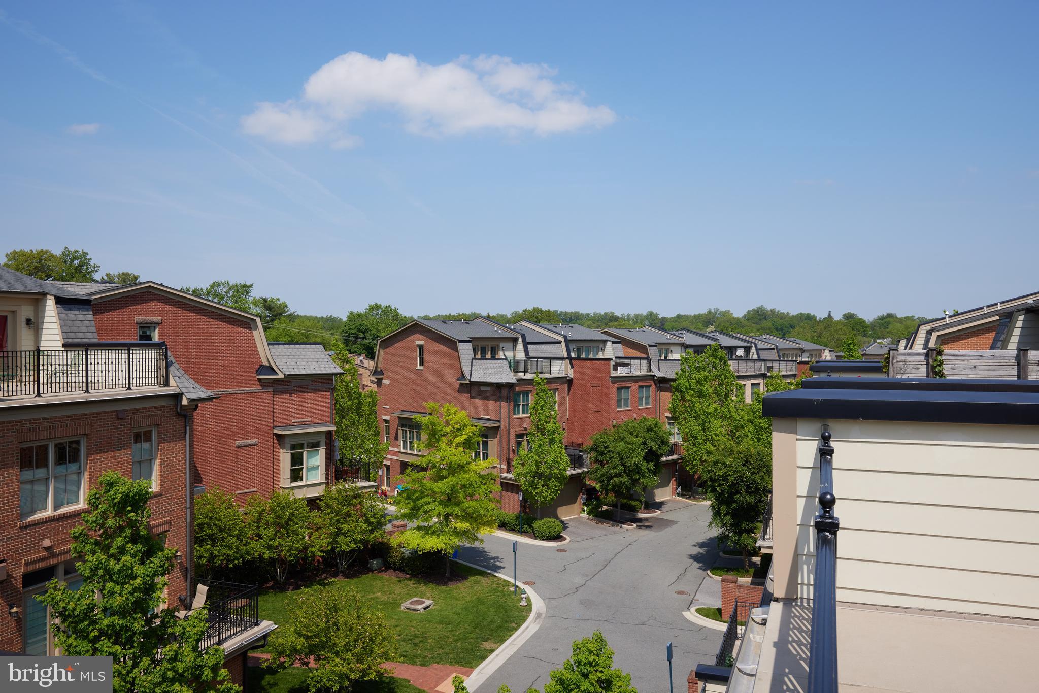 SYMPHONY PARK - Residential