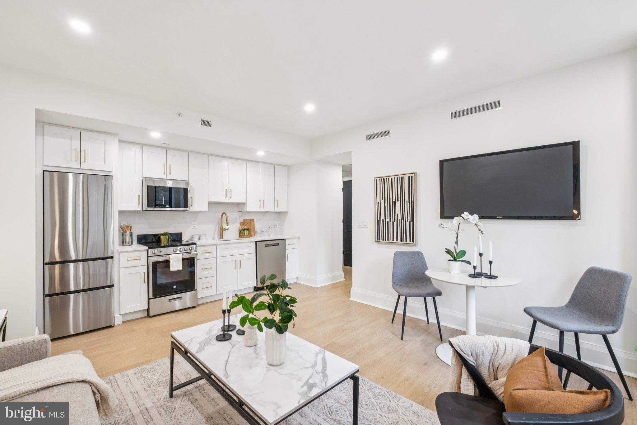 135 S 19TH STREET 304