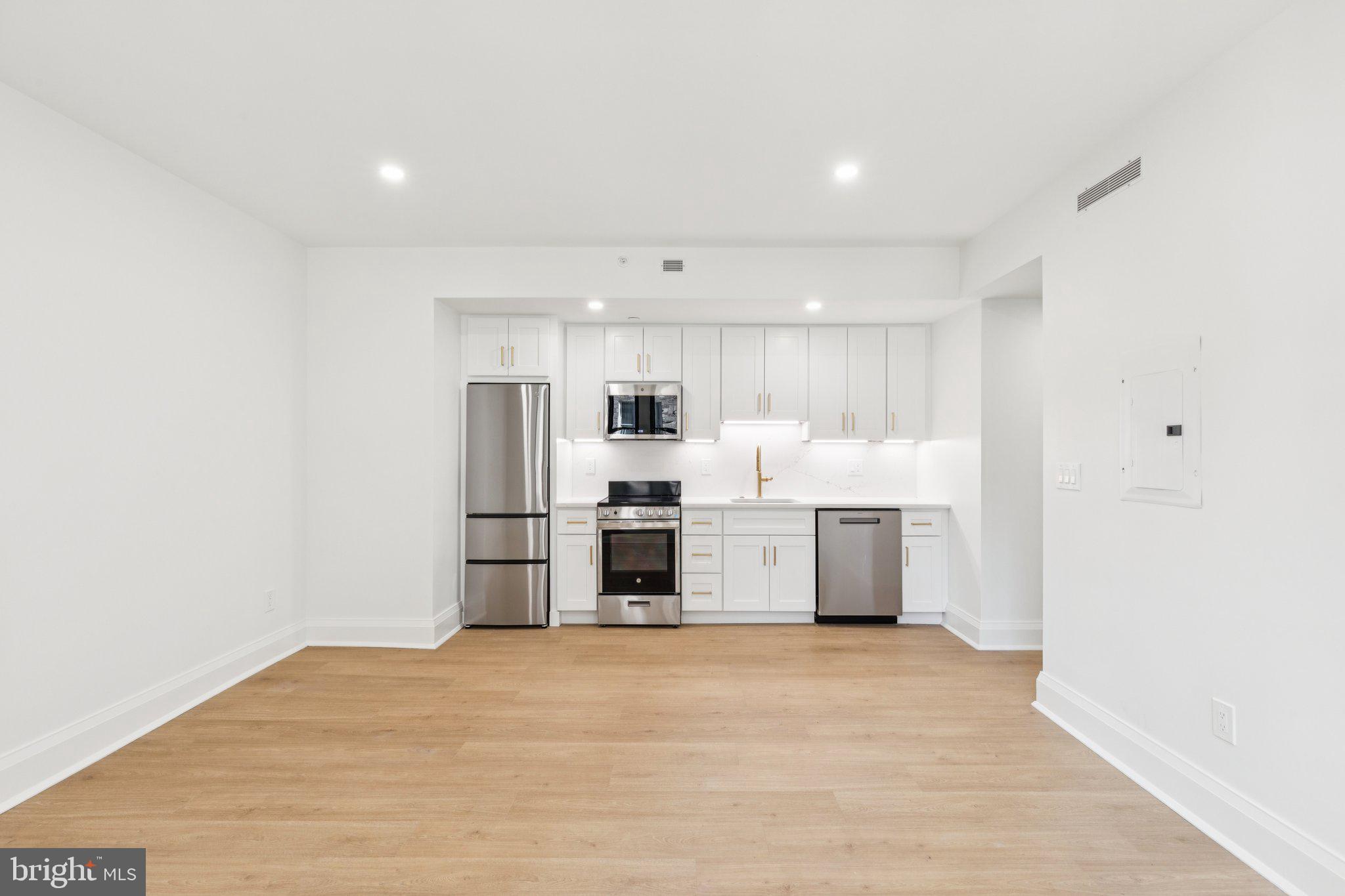 RITTENHOUSE SQUARE - Residential Lease