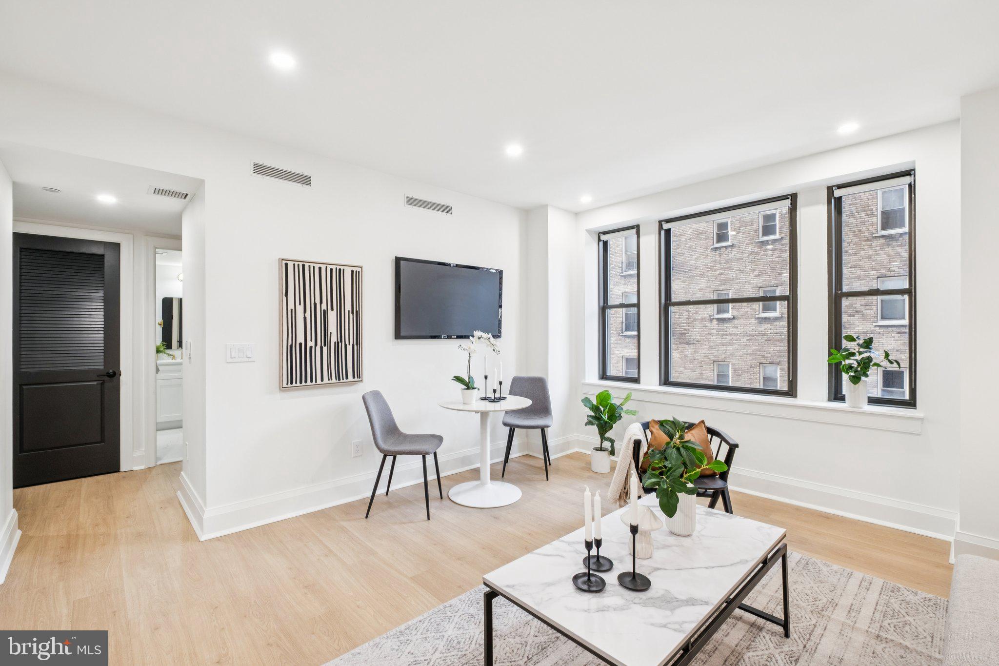 135 S 19TH STREET 304