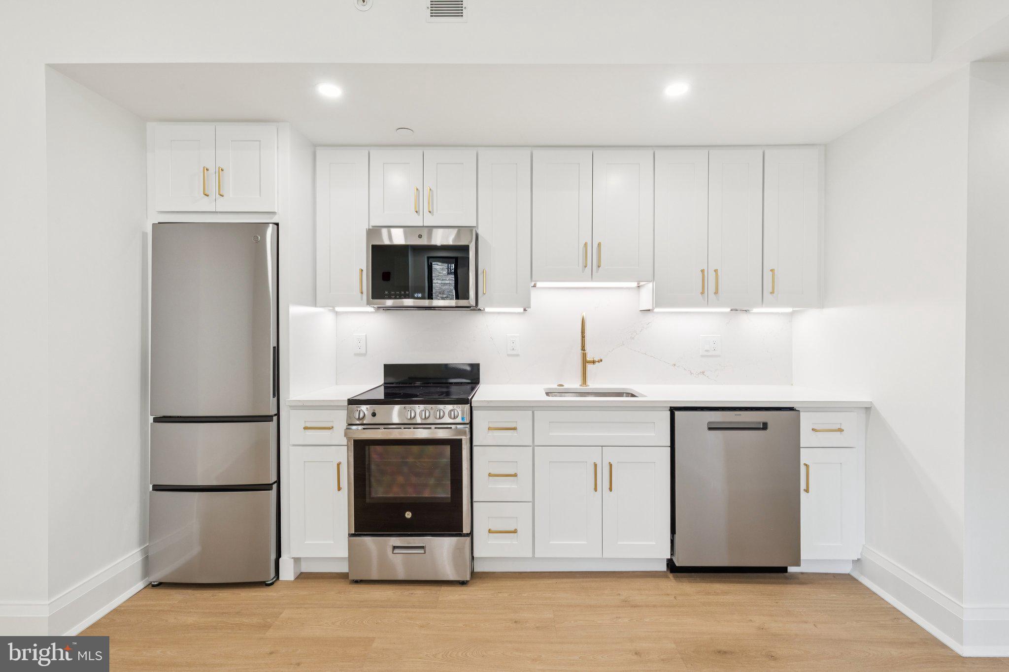 RITTENHOUSE SQUARE - Residential Lease