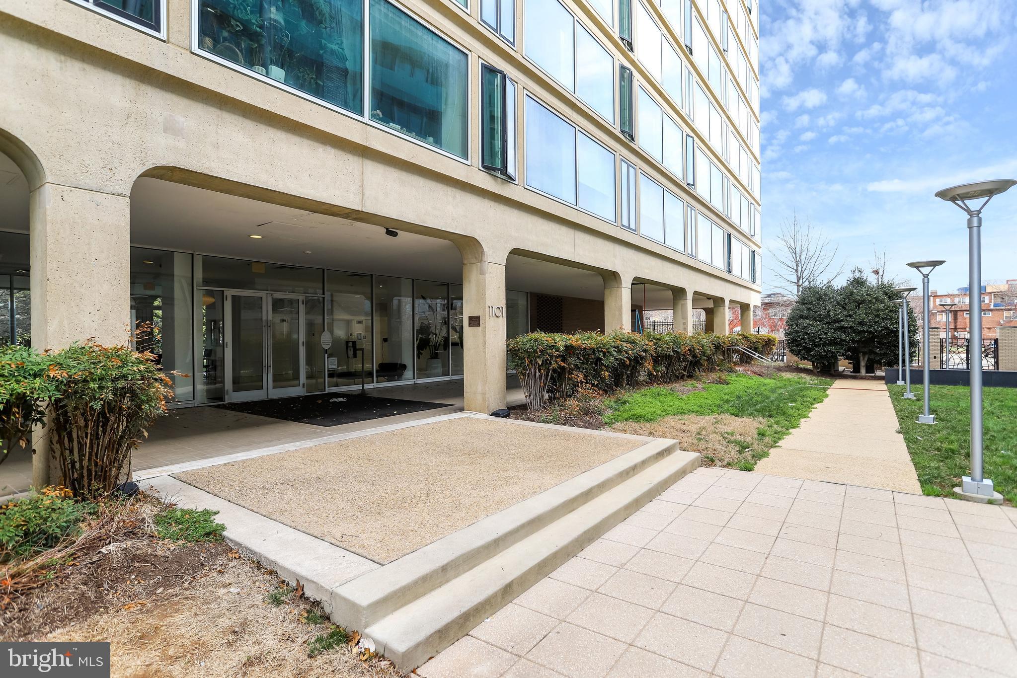 1101 3RD STREET SW 206