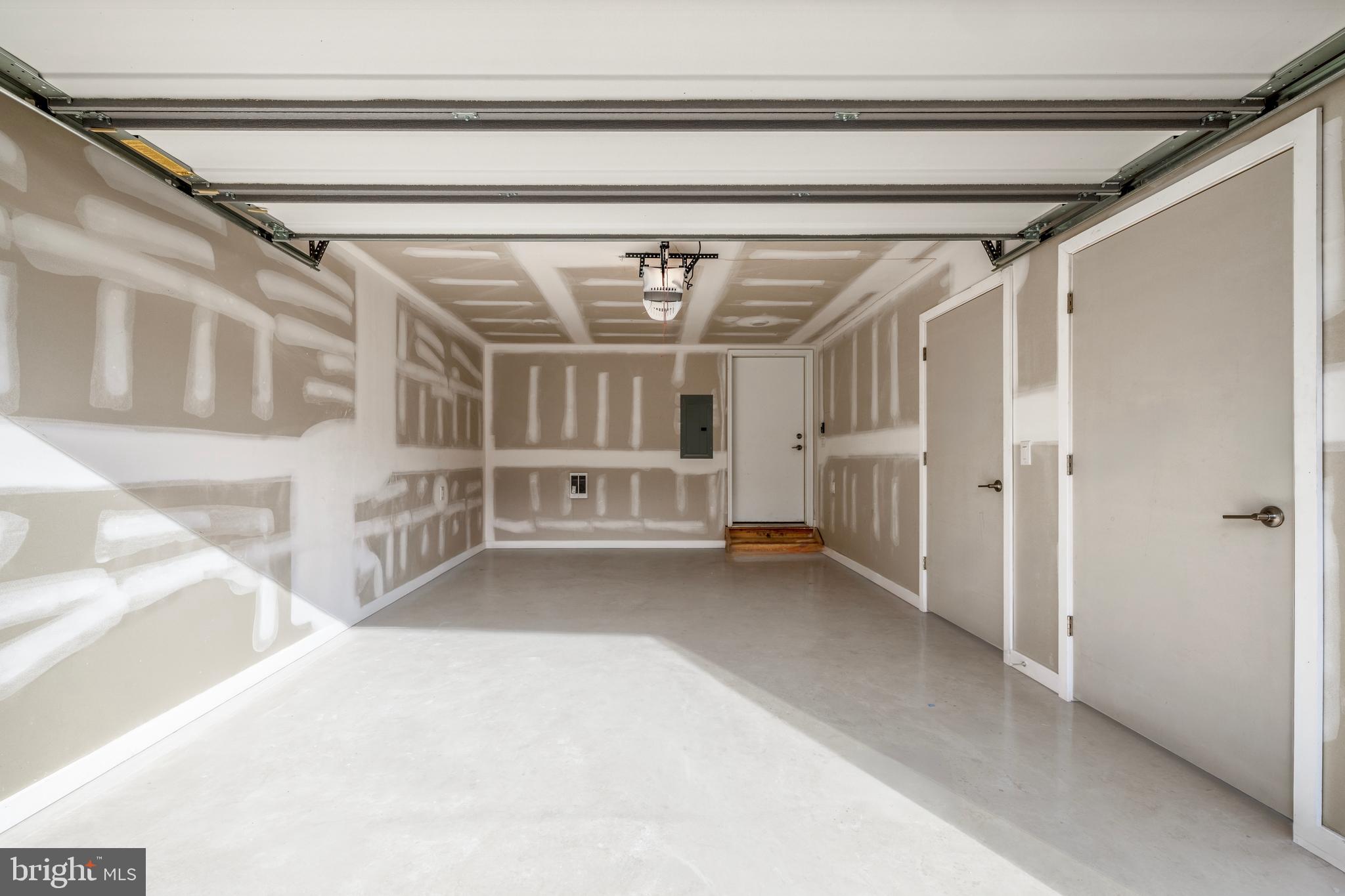 NORTHBANK - Residential