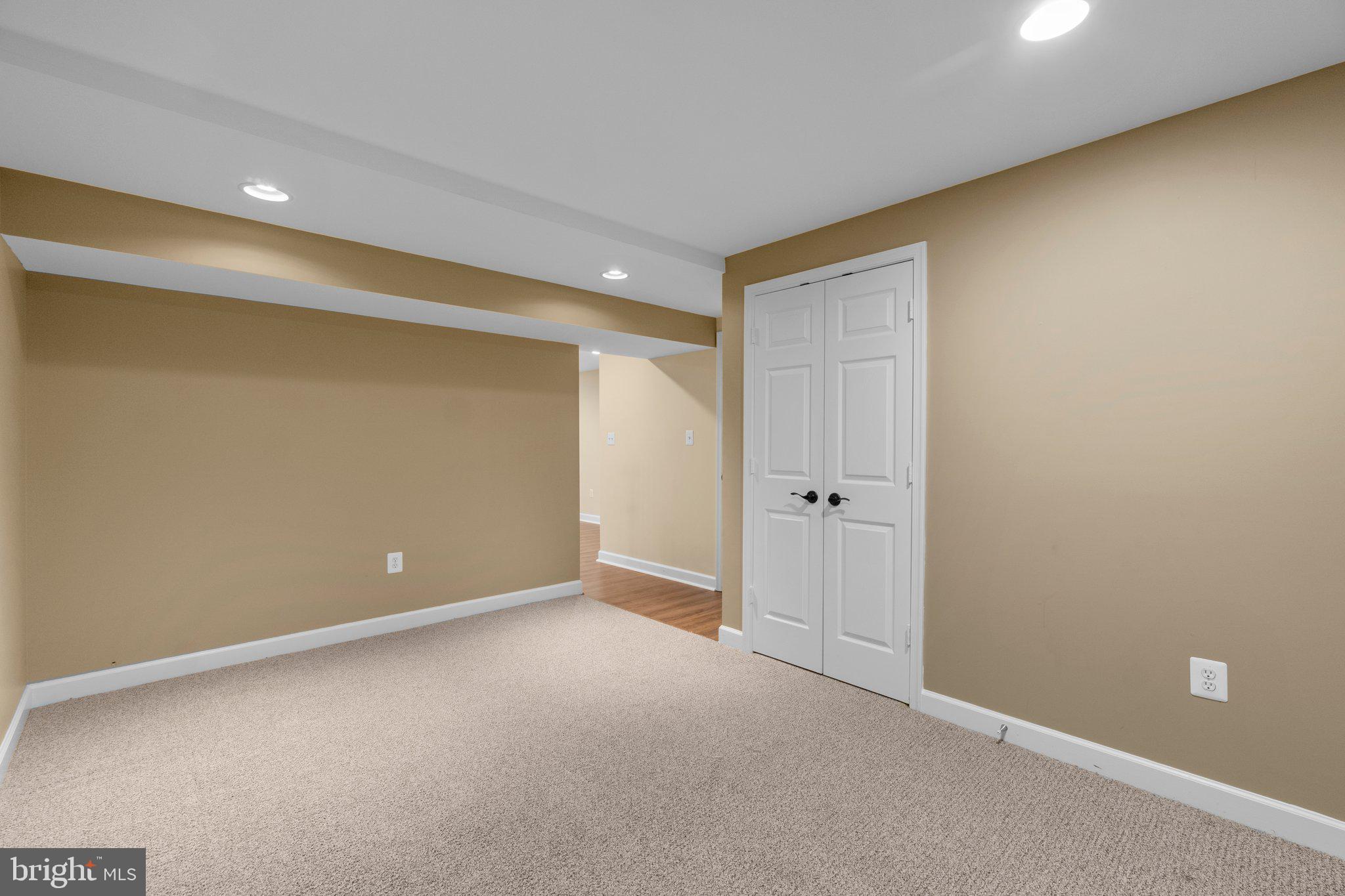 FIELDS OF NOTTINGHAM - Residential