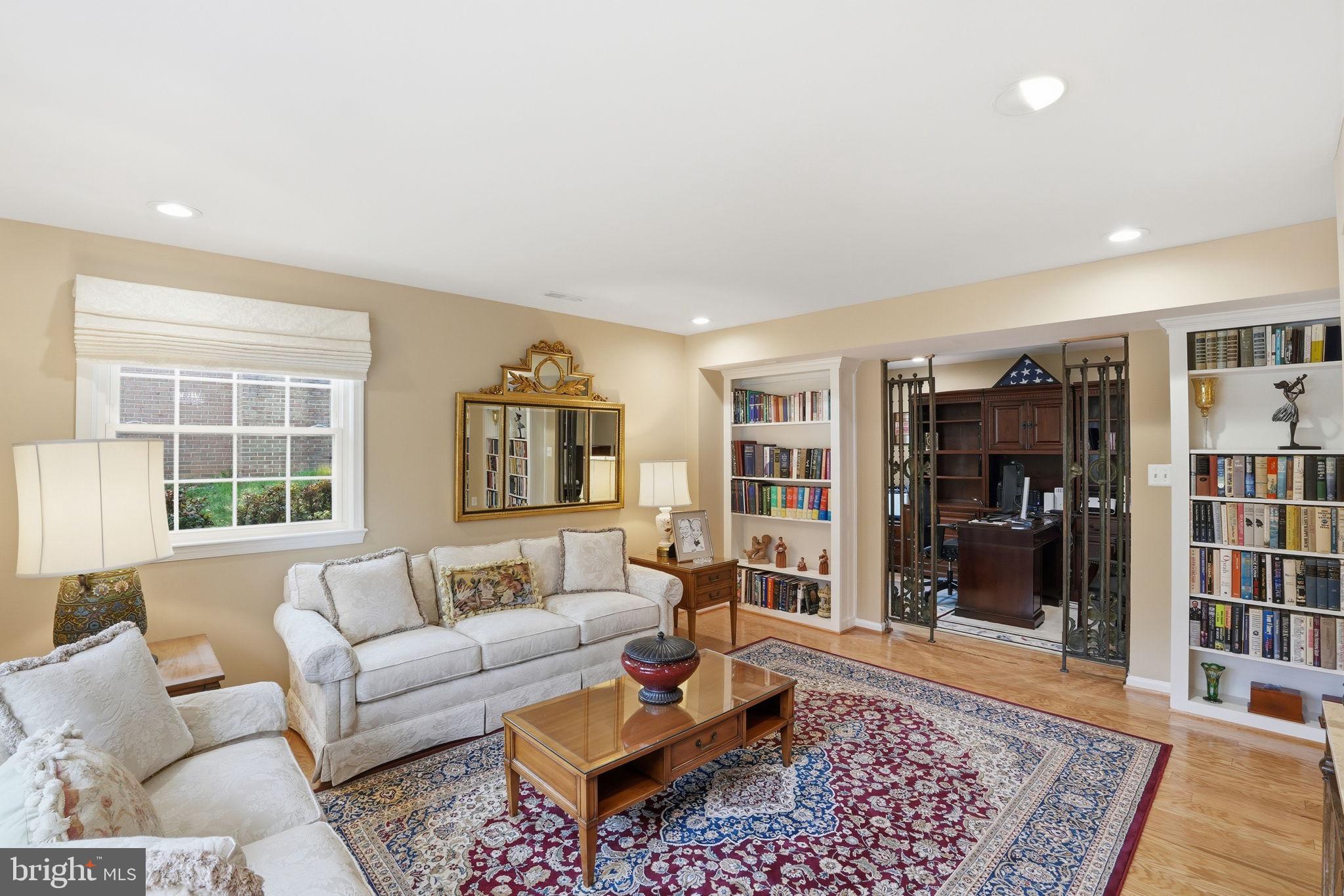 LAYHILL SOUTH - Residential