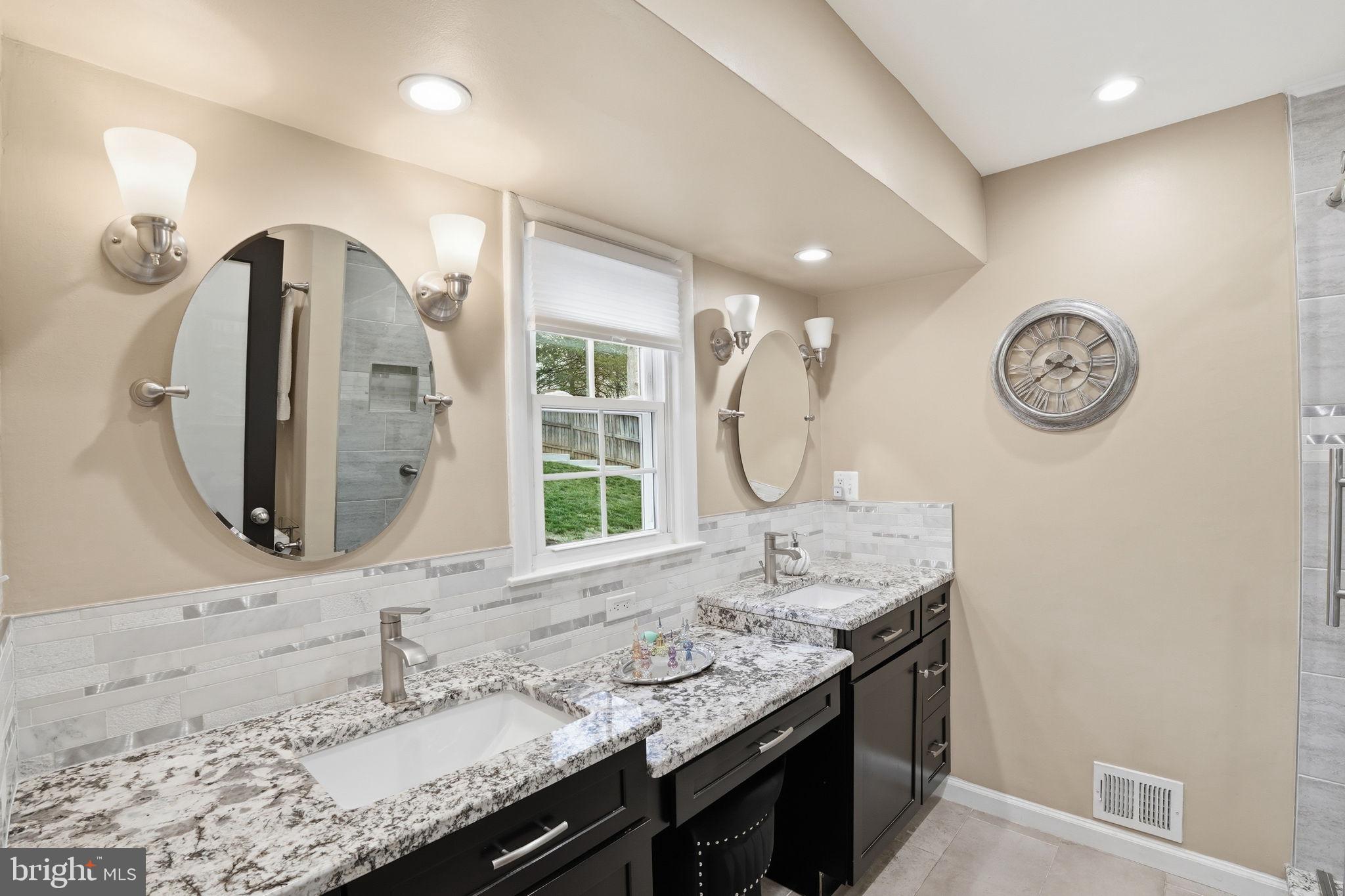LAYHILL SOUTH - Residential