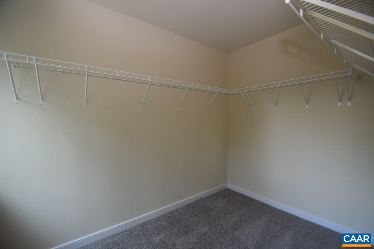 LAKE MONTICELLO - Residential