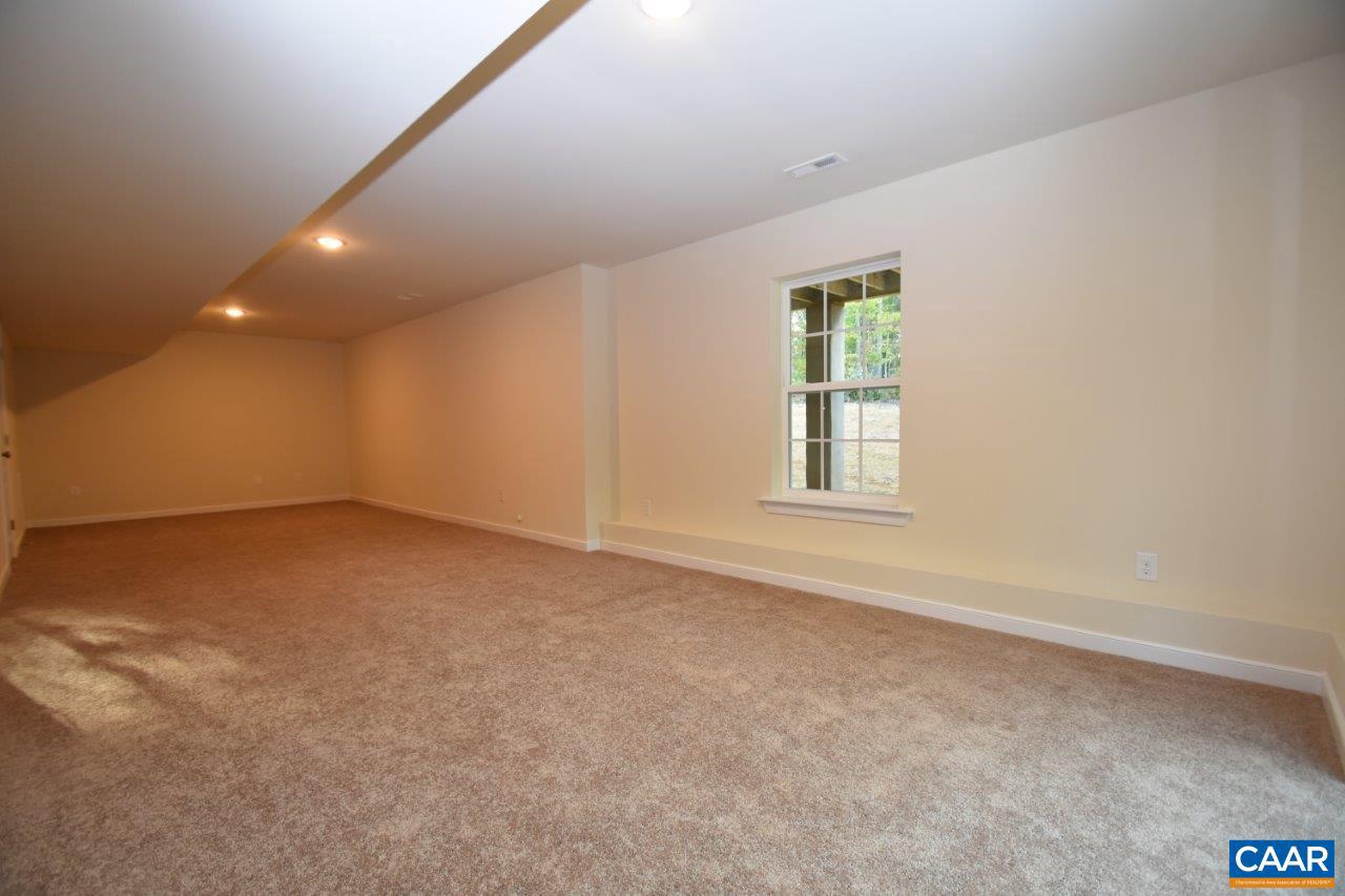 LAKE MONTICELLO - Residential