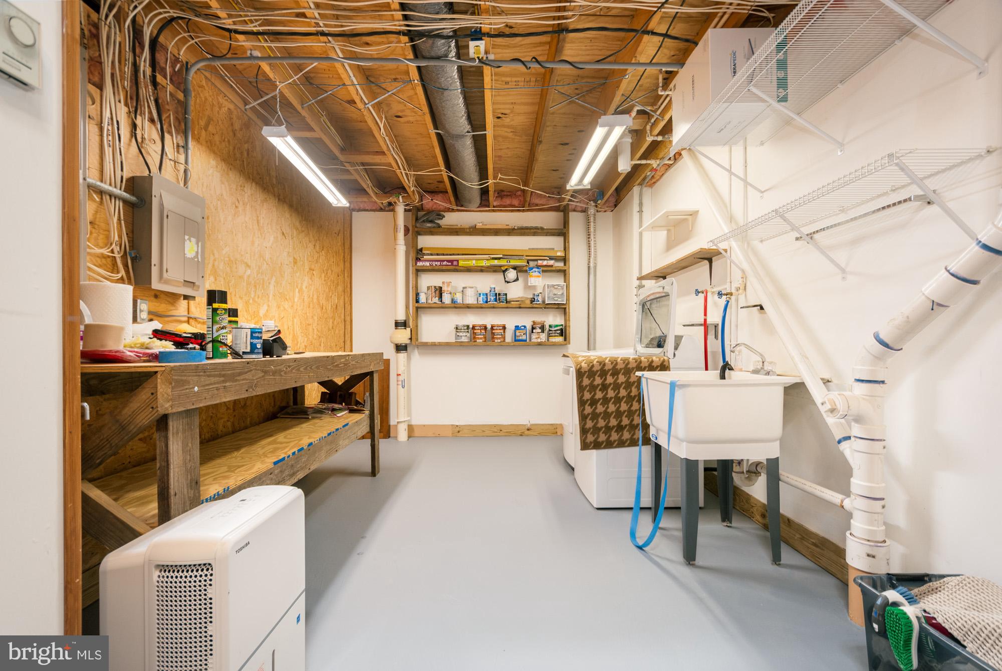 PARADISE POINT - Residential