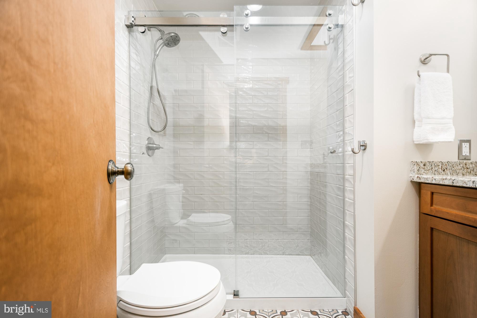 PARADISE POINT - Residential