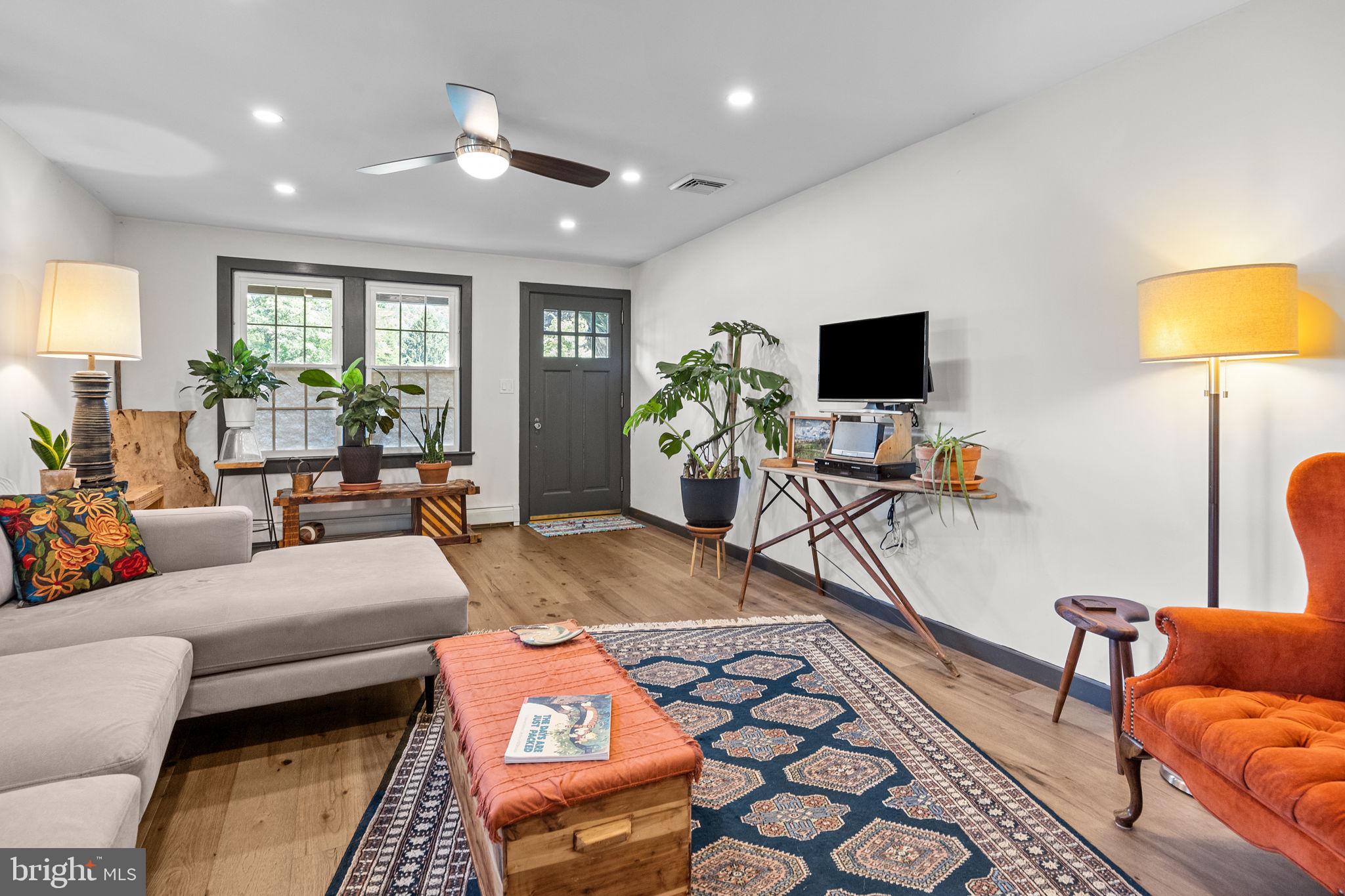 FEASTERVILLE FARMS - Residential