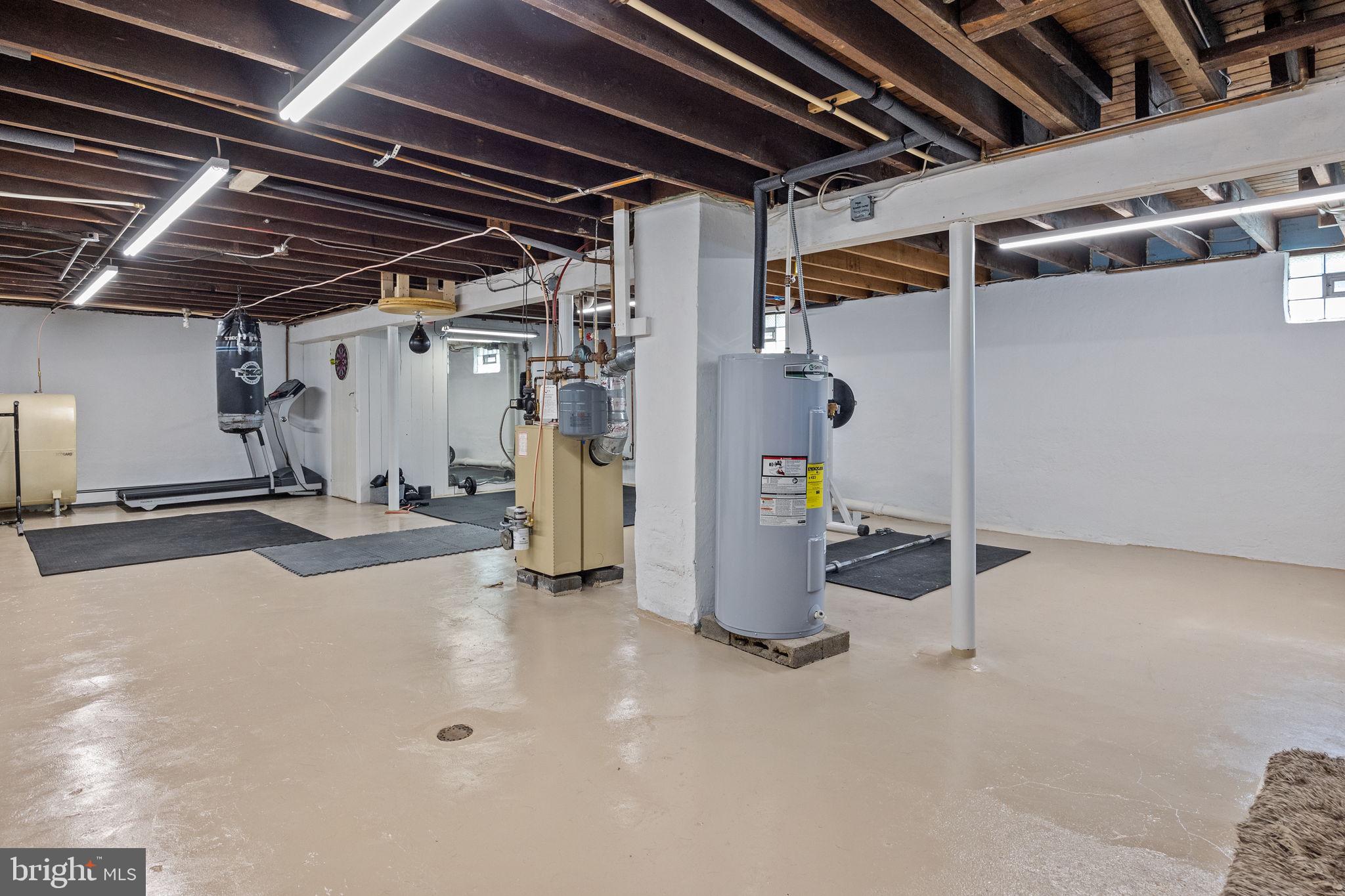 FEASTERVILLE FARMS - Residential