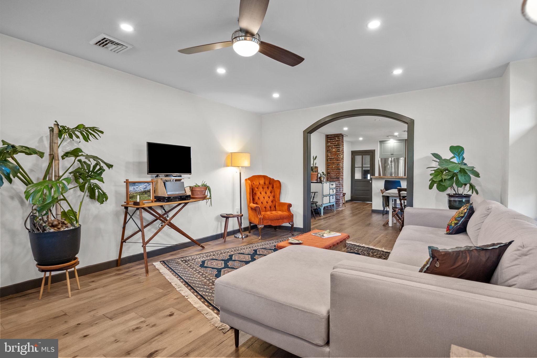 FEASTERVILLE FARMS - Residential