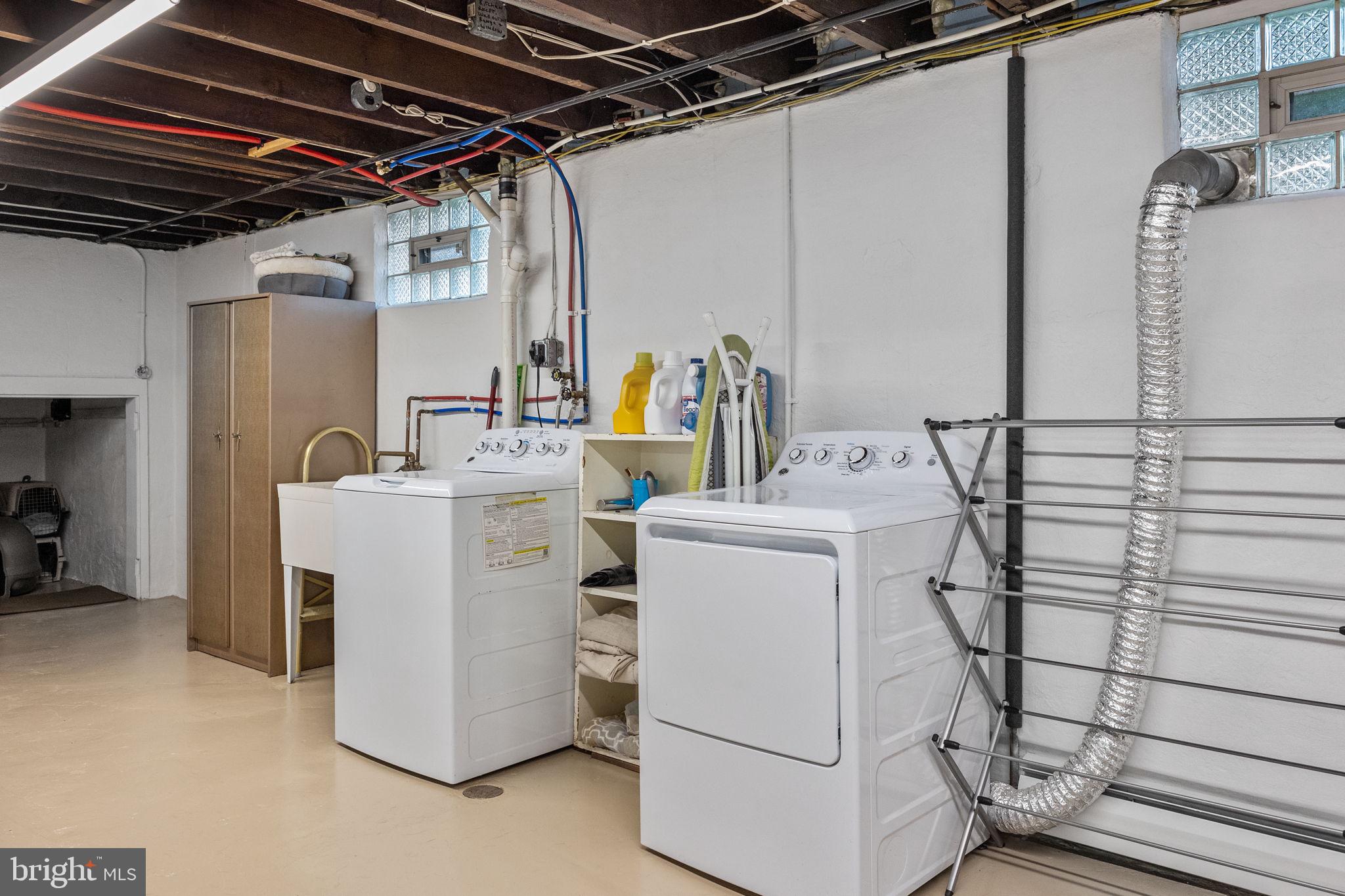 FEASTERVILLE FARMS - Residential