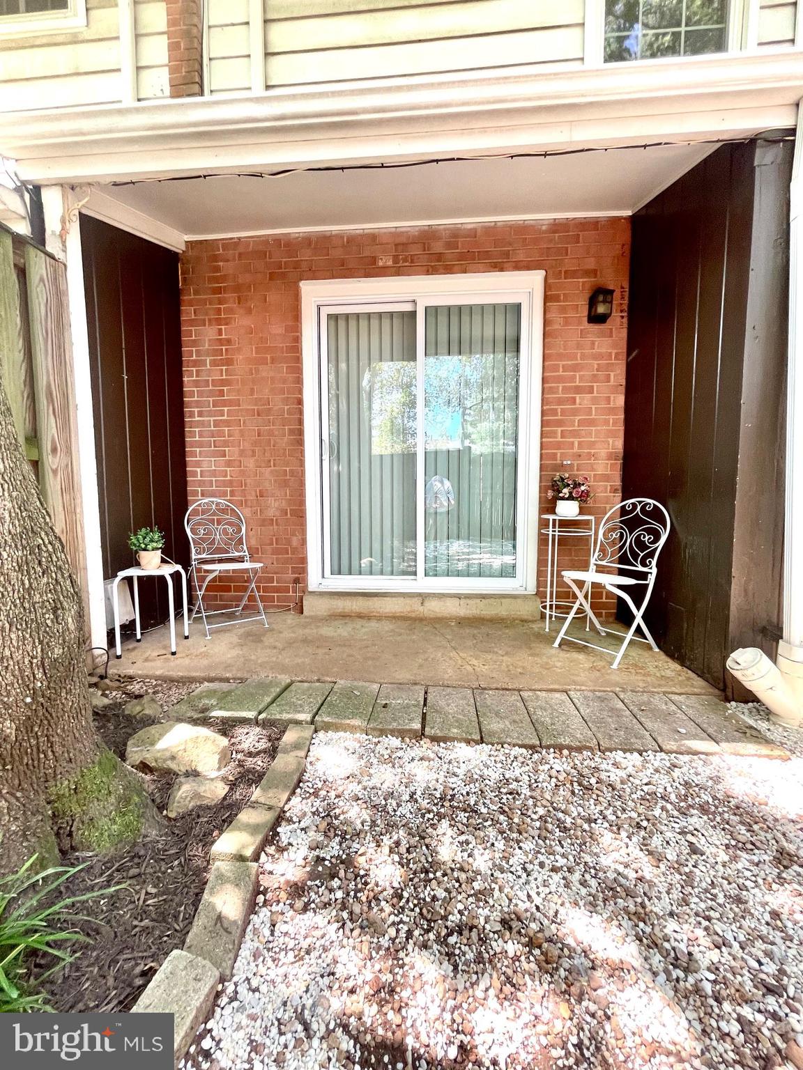 126 N BAYLOR DRIVE