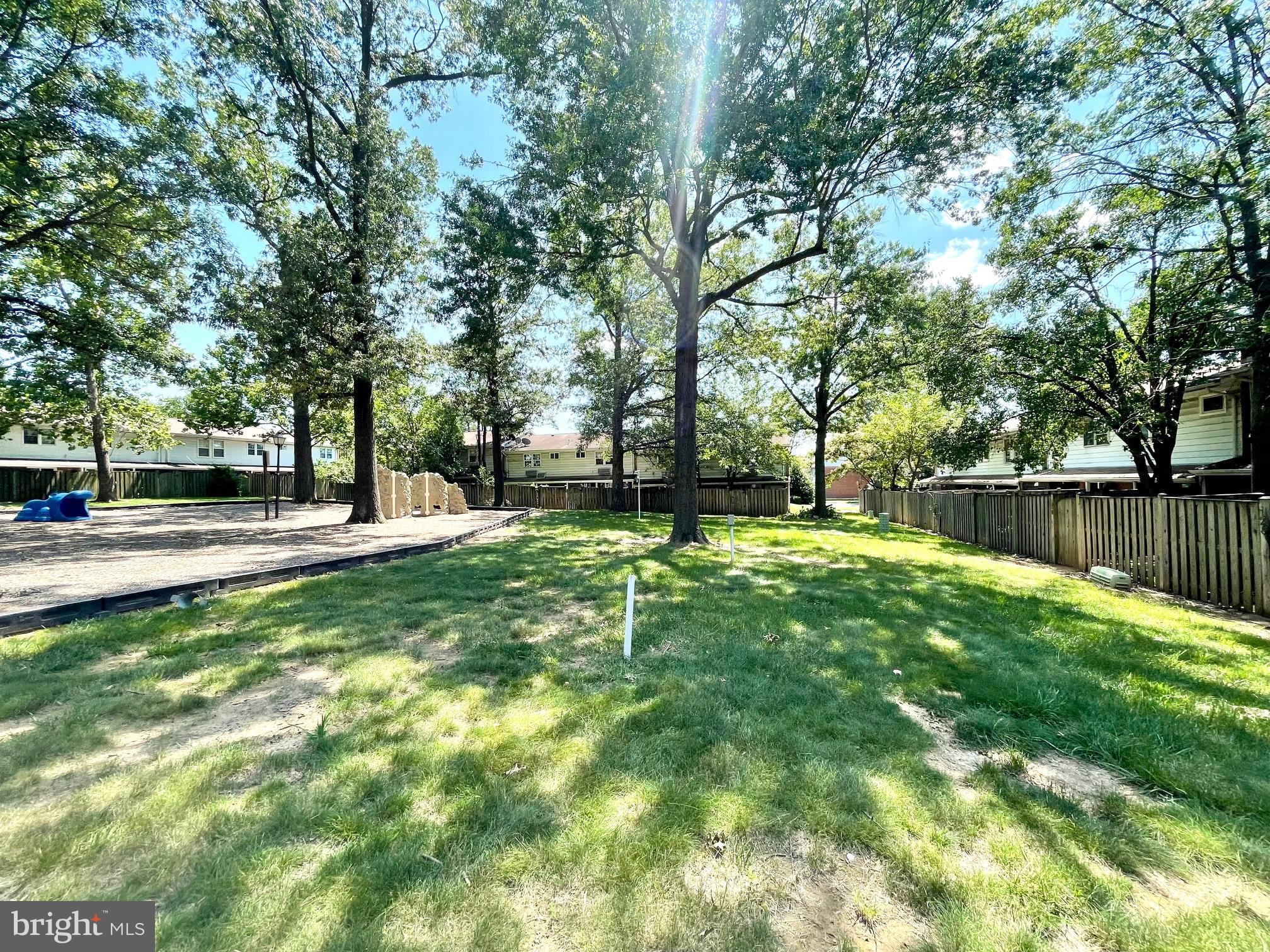 126 N BAYLOR DRIVE