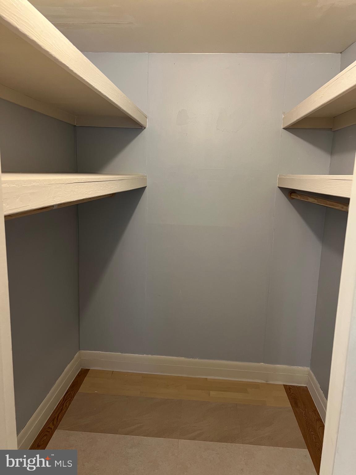 CRESTVIEW - Residential Lease