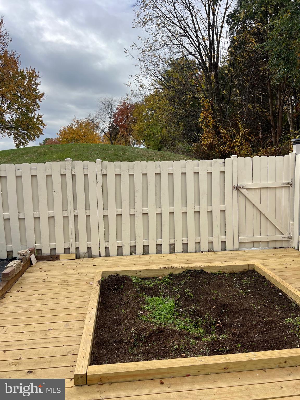 CRESTVIEW - Residential Lease