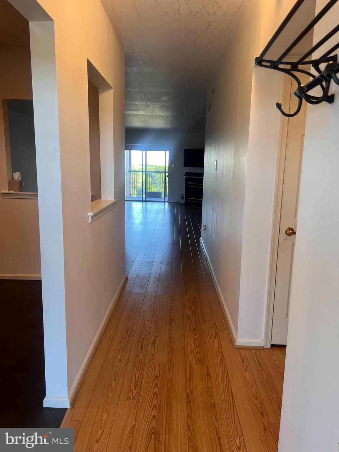 6073 MAIN STREET